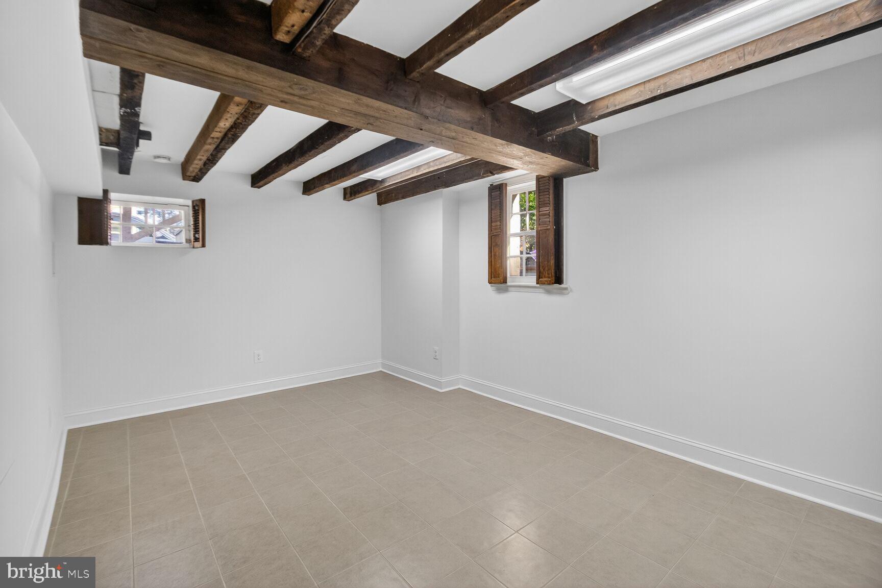 OLD TOWN ALEXANDRIA - Residential Lease