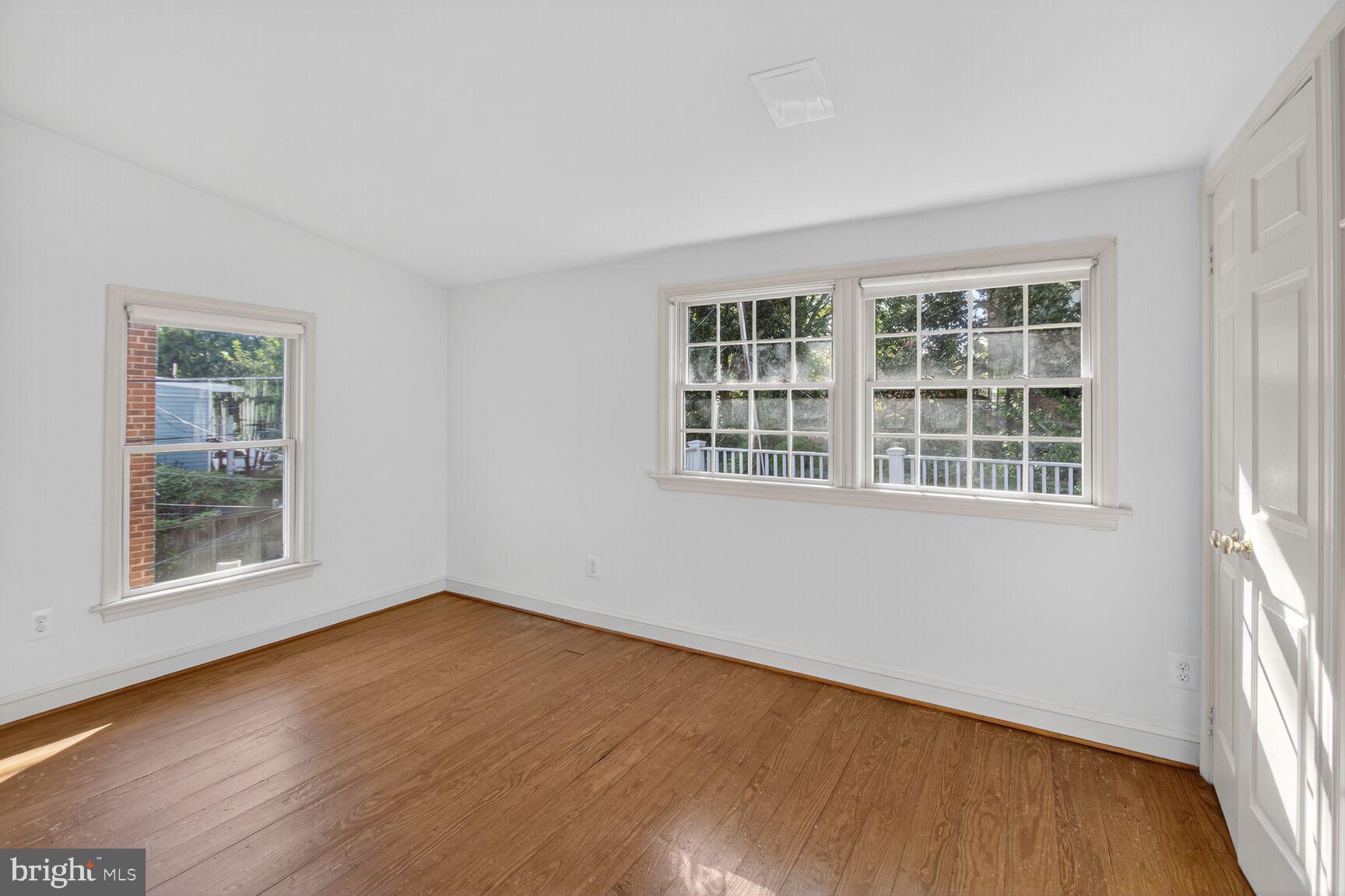 OLD TOWN ALEXANDRIA - Residential Lease