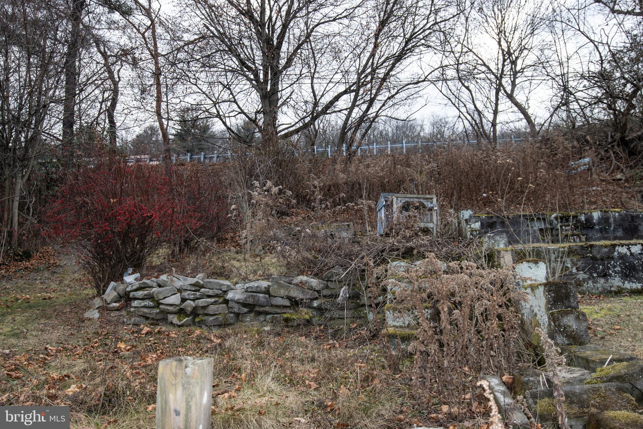 POTTSVILLE - Residential