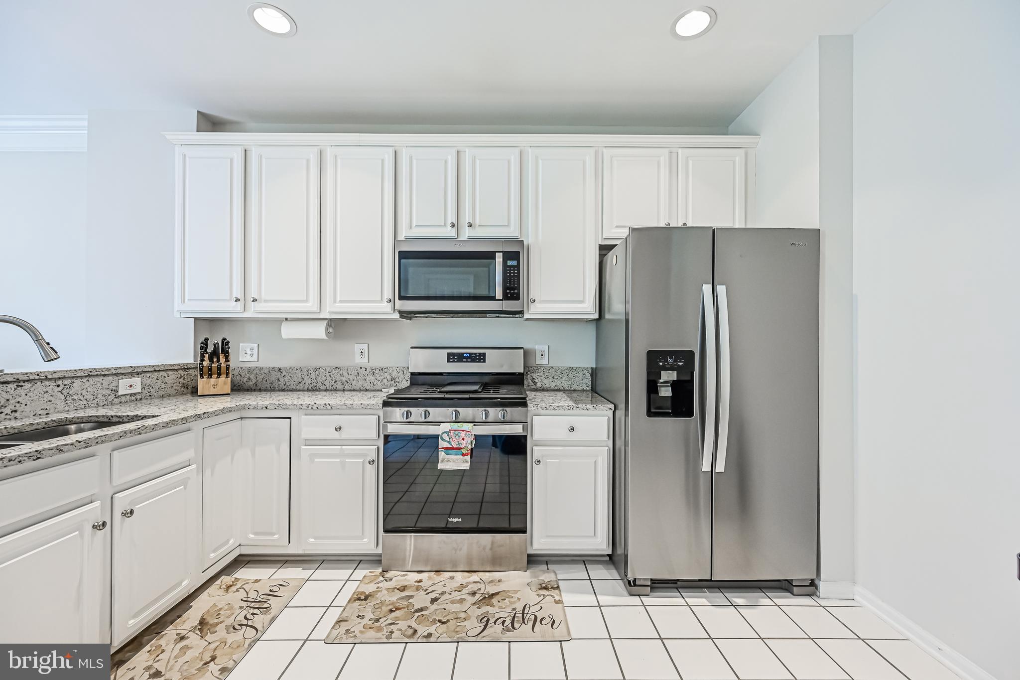 OVERLOOK CONDOMINIUM - Residential