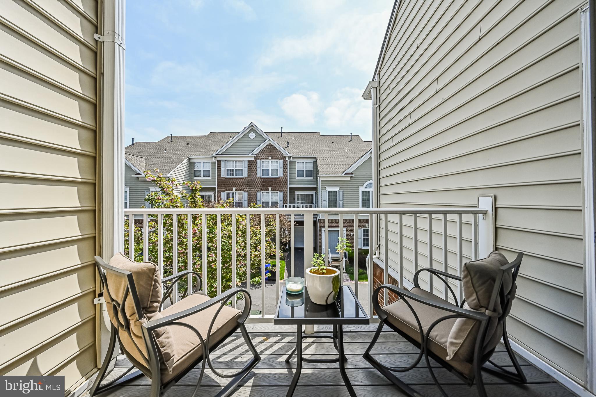 OVERLOOK CONDOMINIUM - Residential