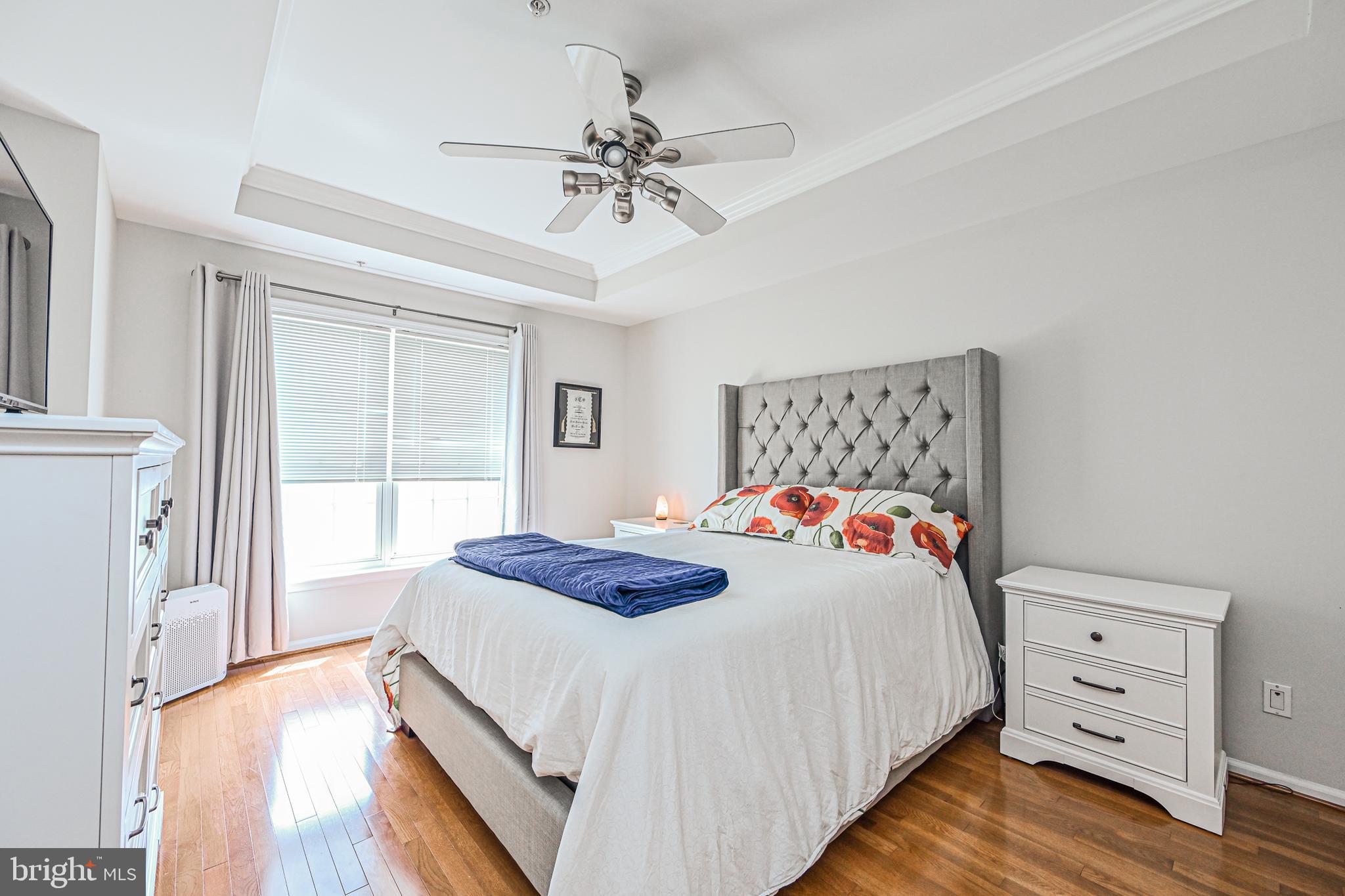OVERLOOK CONDOMINIUM - Residential