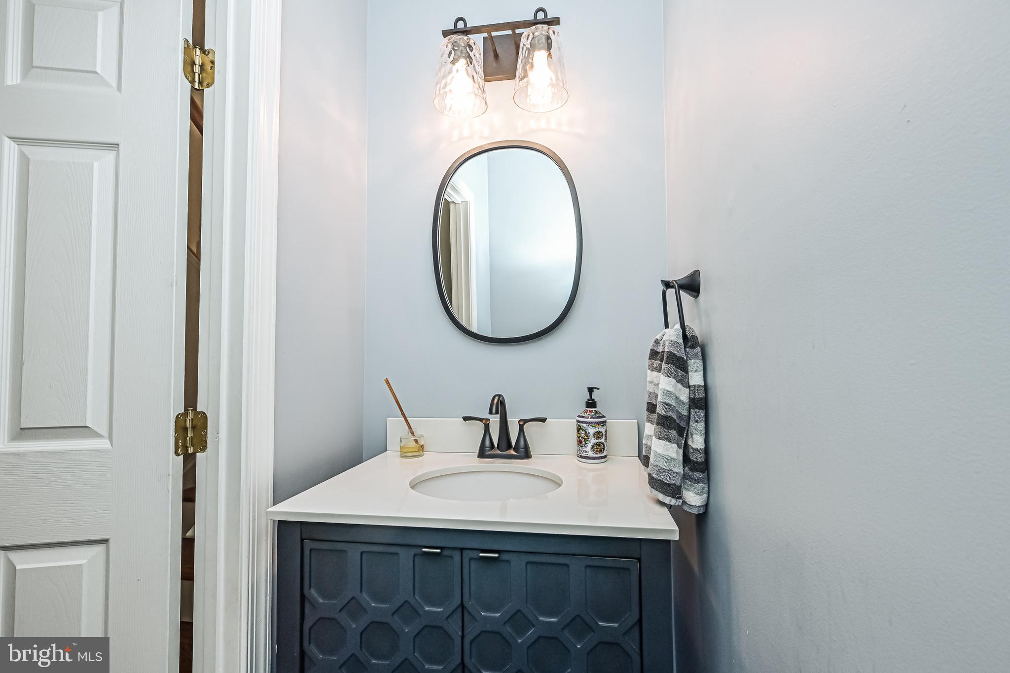 OVERLOOK CONDOMINIUM - Residential