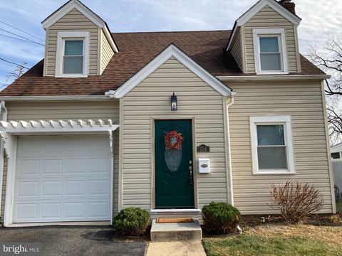 Homes For Rent - 514 Essex Avenue<br/> WILMINGTON, DE 19804