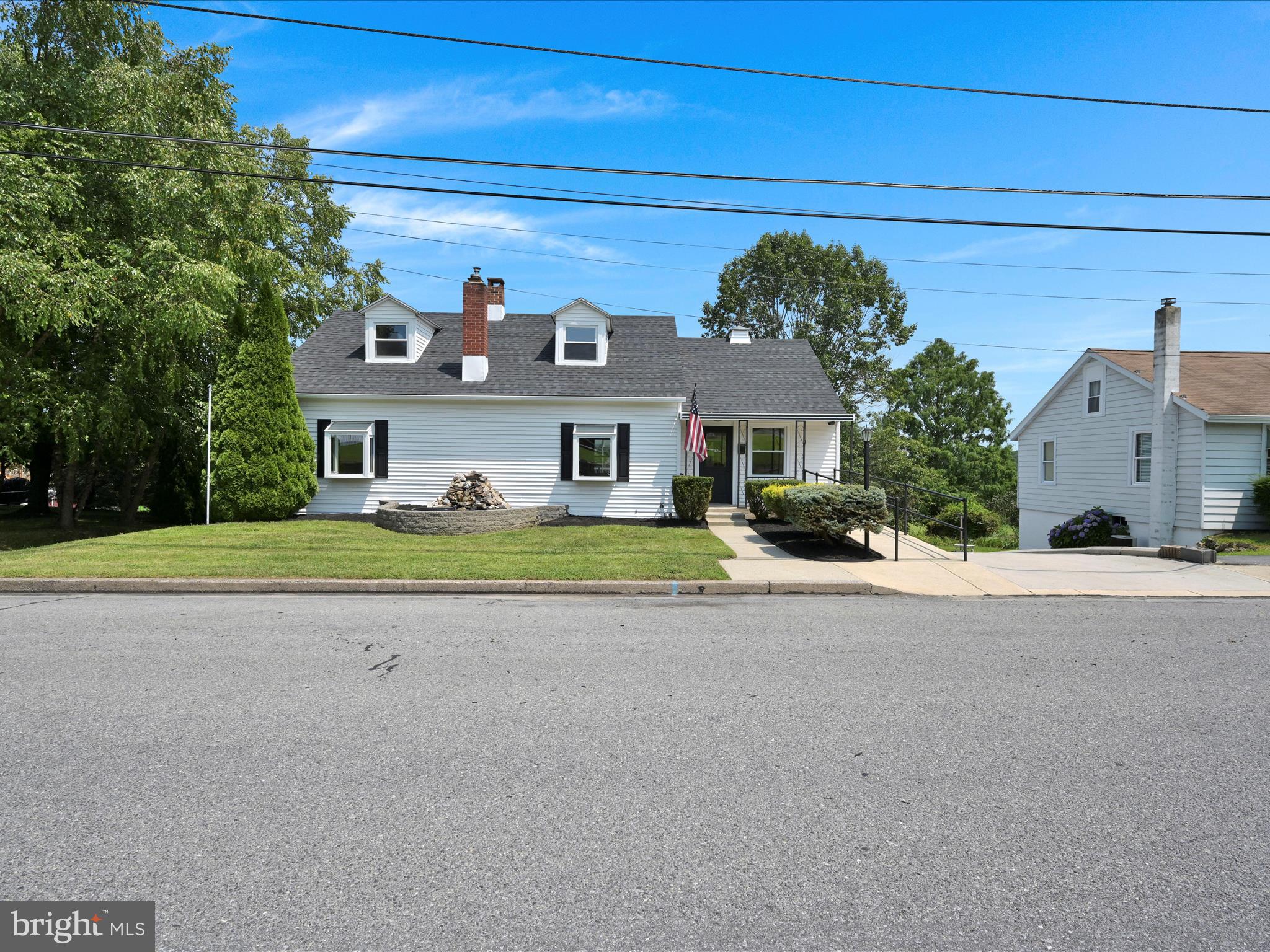 705 N 5TH STREET