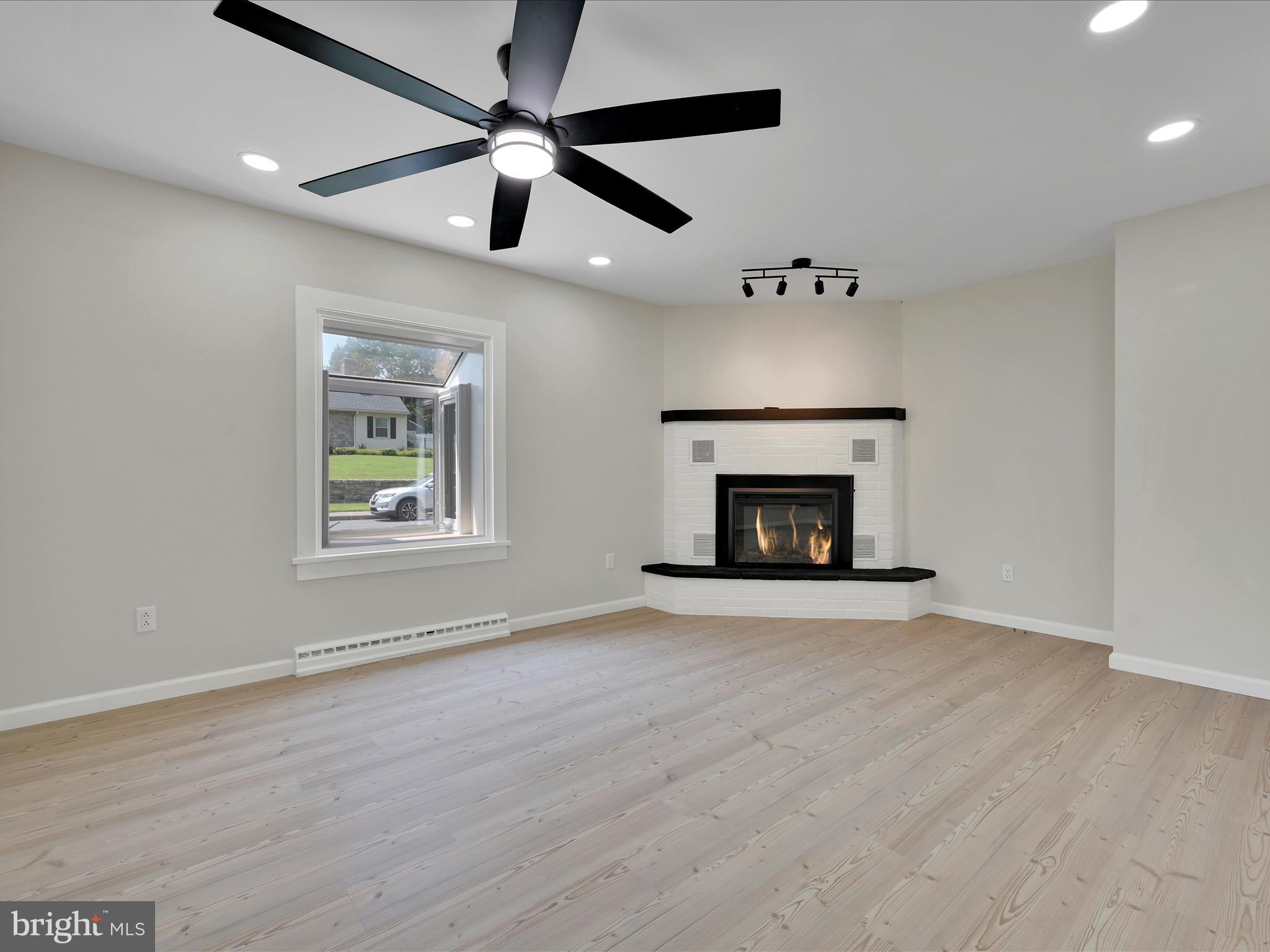 705 N 5TH STREET