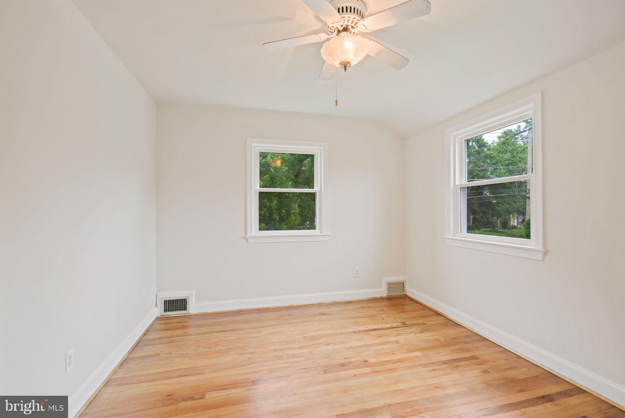 WHEATON HILLS - Residential