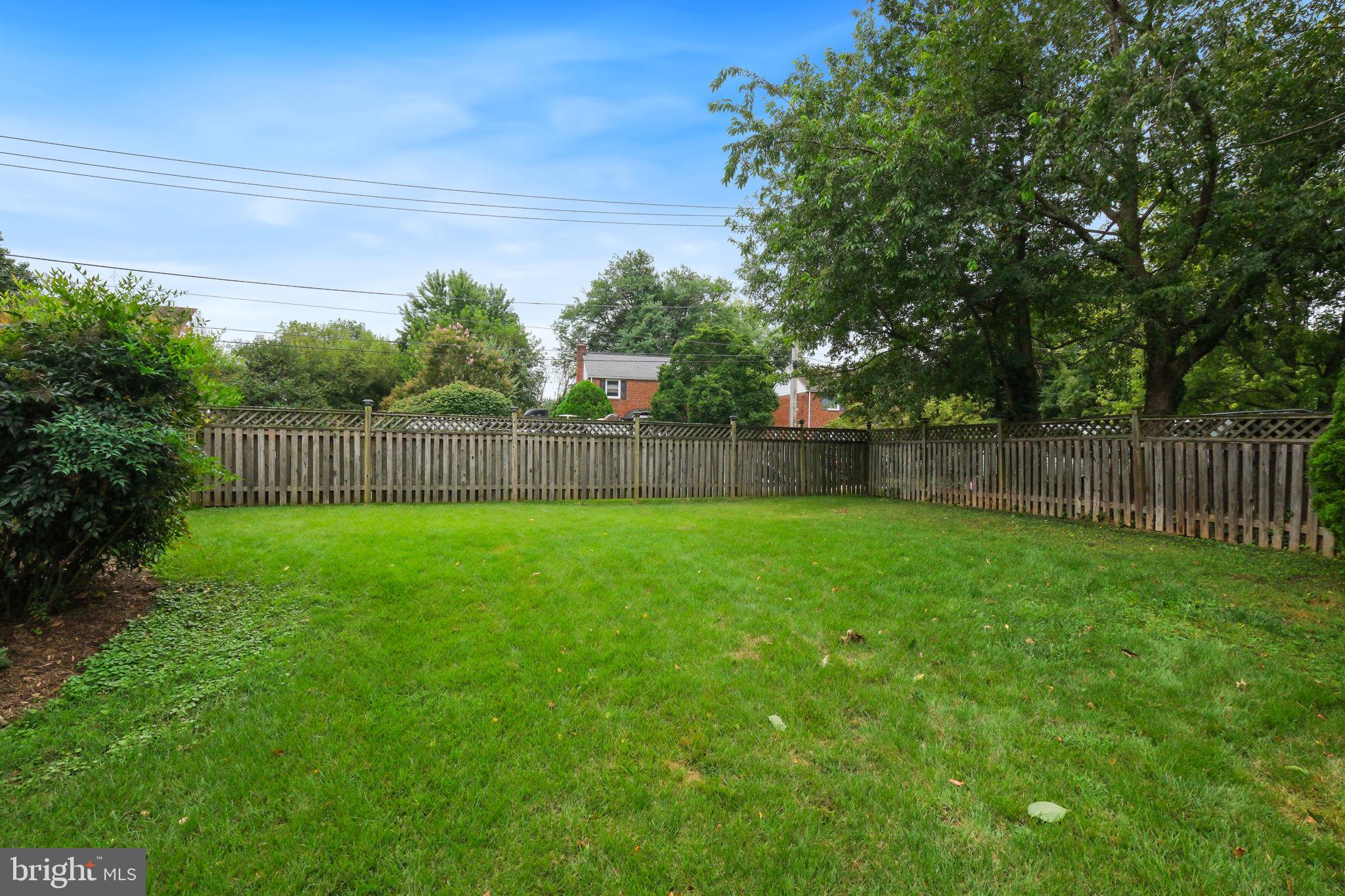 WHEATON HILLS - Residential