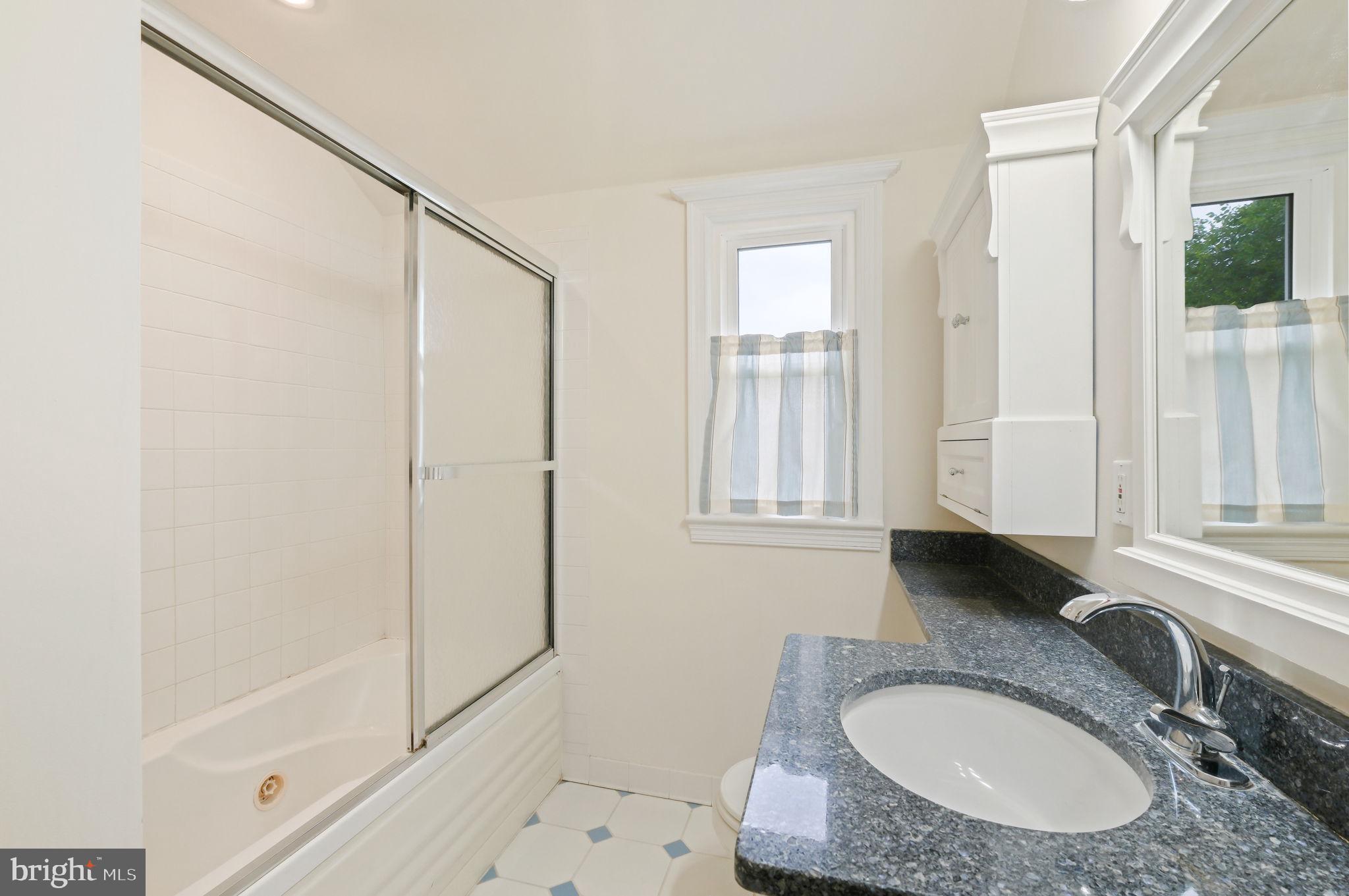 WHEATON HILLS - Residential