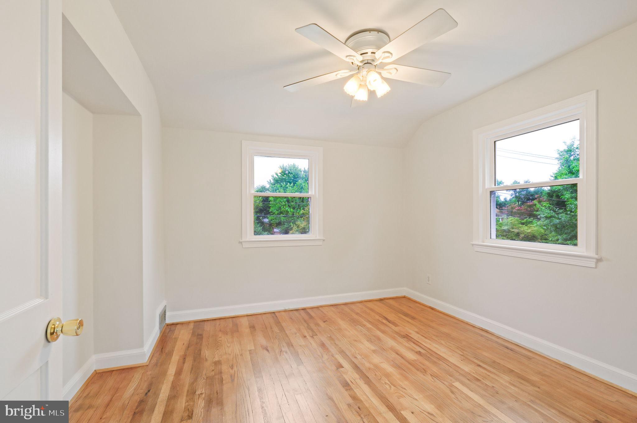 WHEATON HILLS - Residential