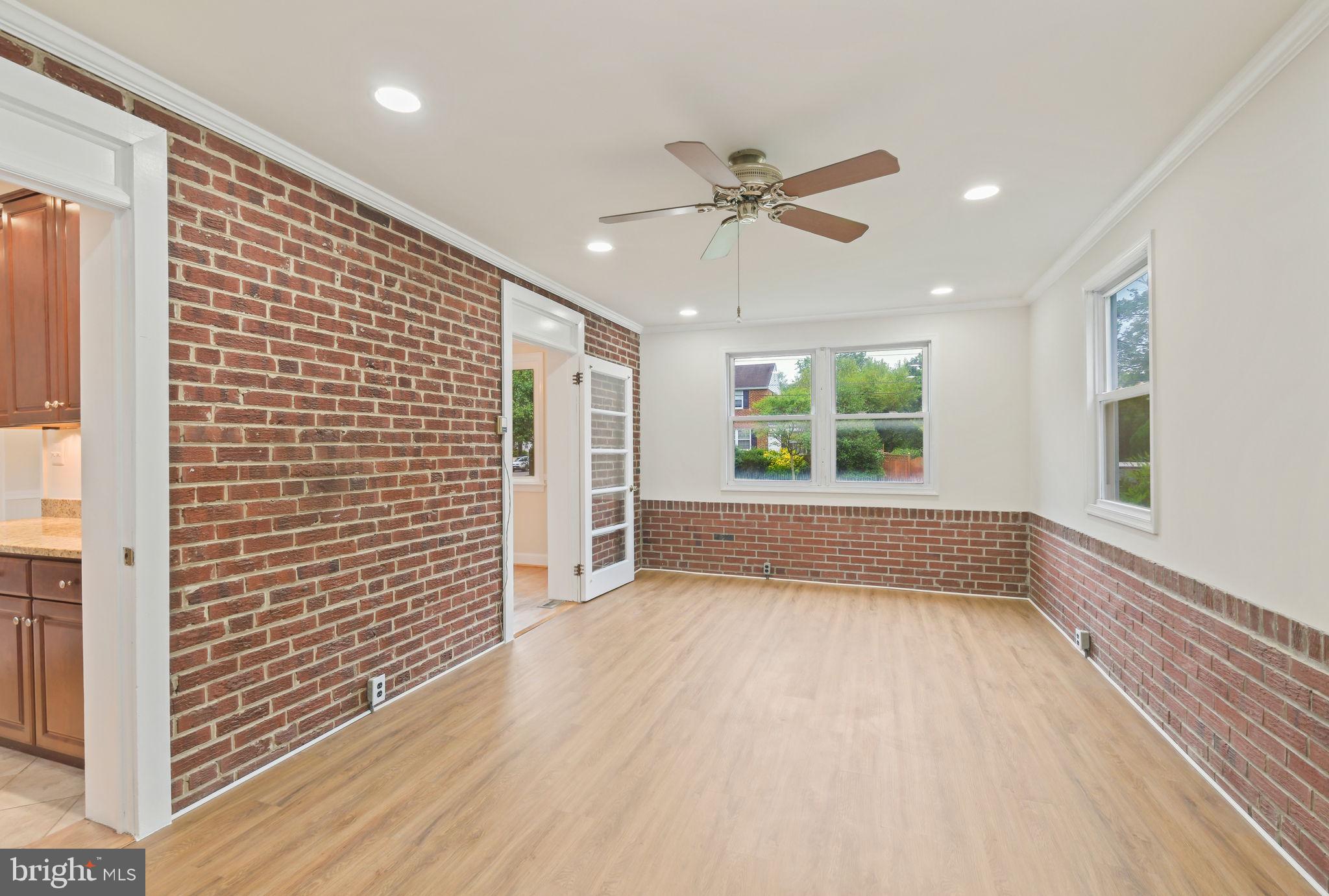 WHEATON HILLS - Residential