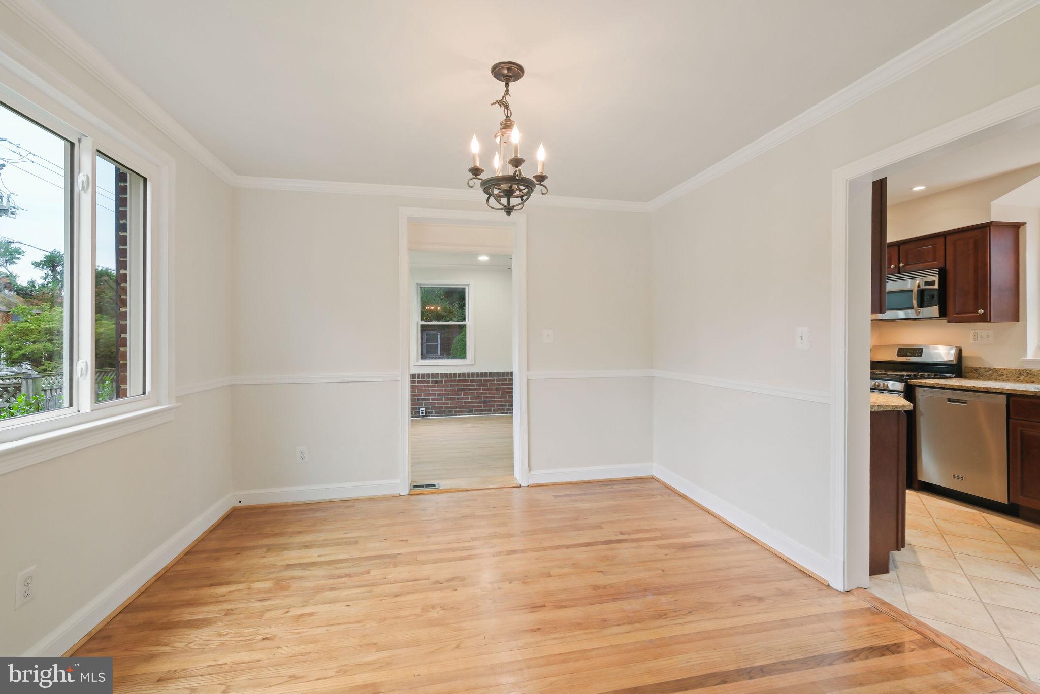 WHEATON HILLS - Residential