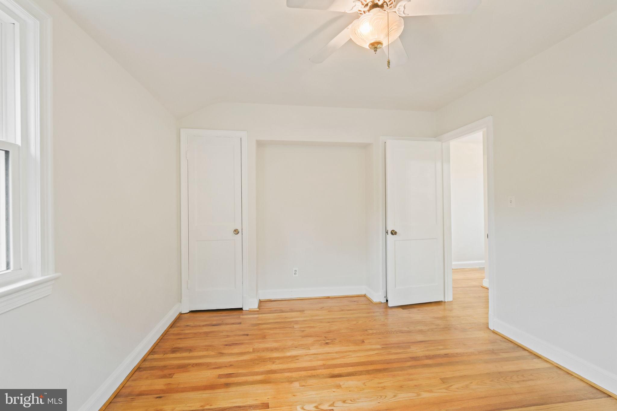 WHEATON HILLS - Residential