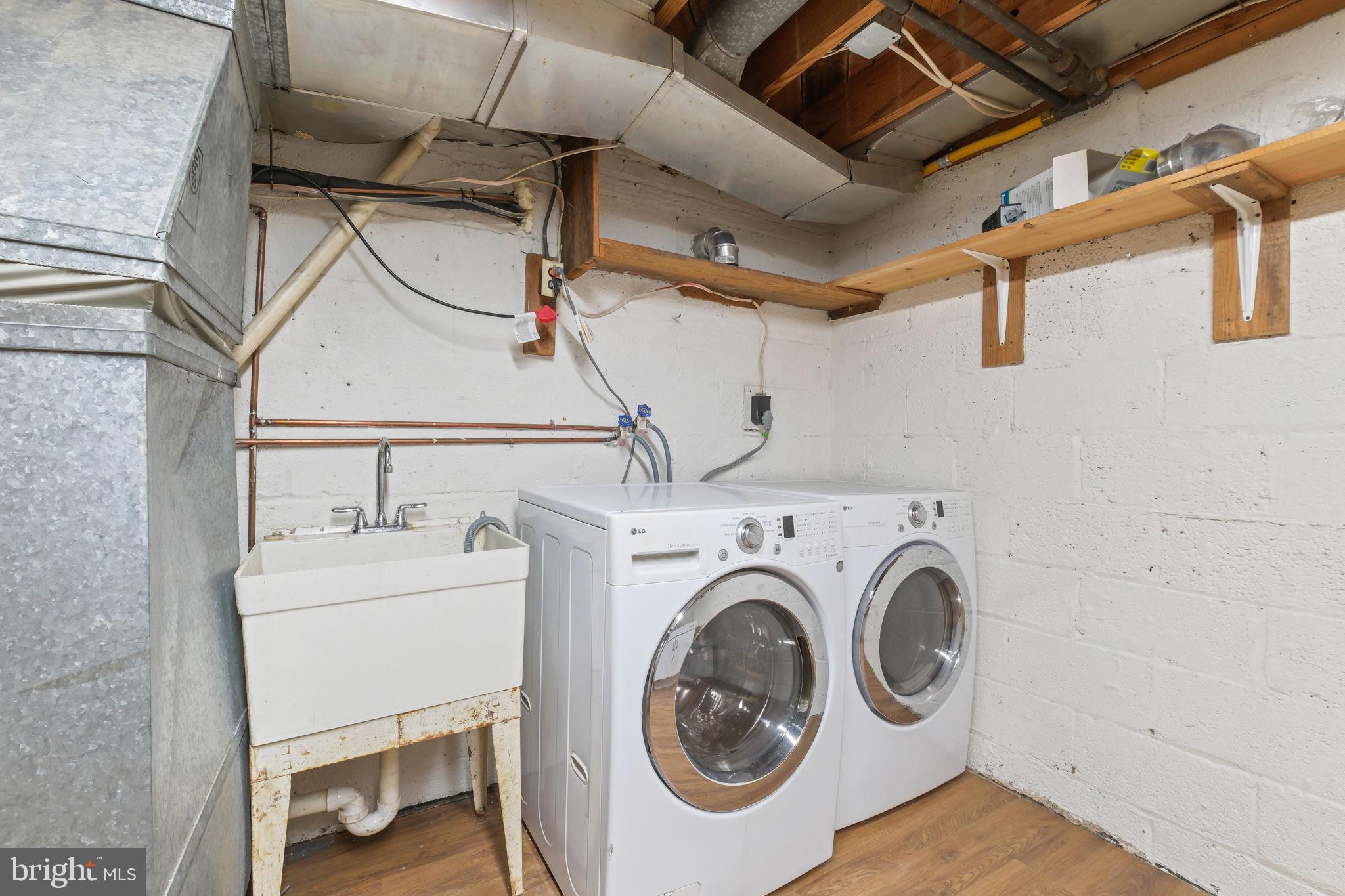 WHEATON HILLS - Residential