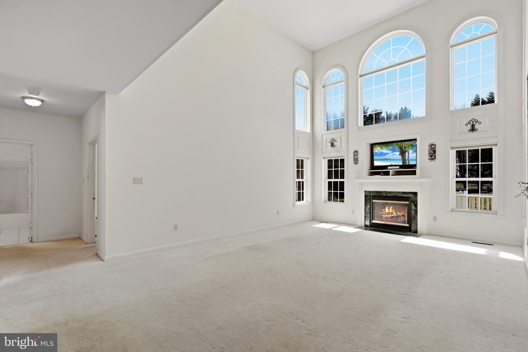 LYONS CREEK OVERLOOK - Residential