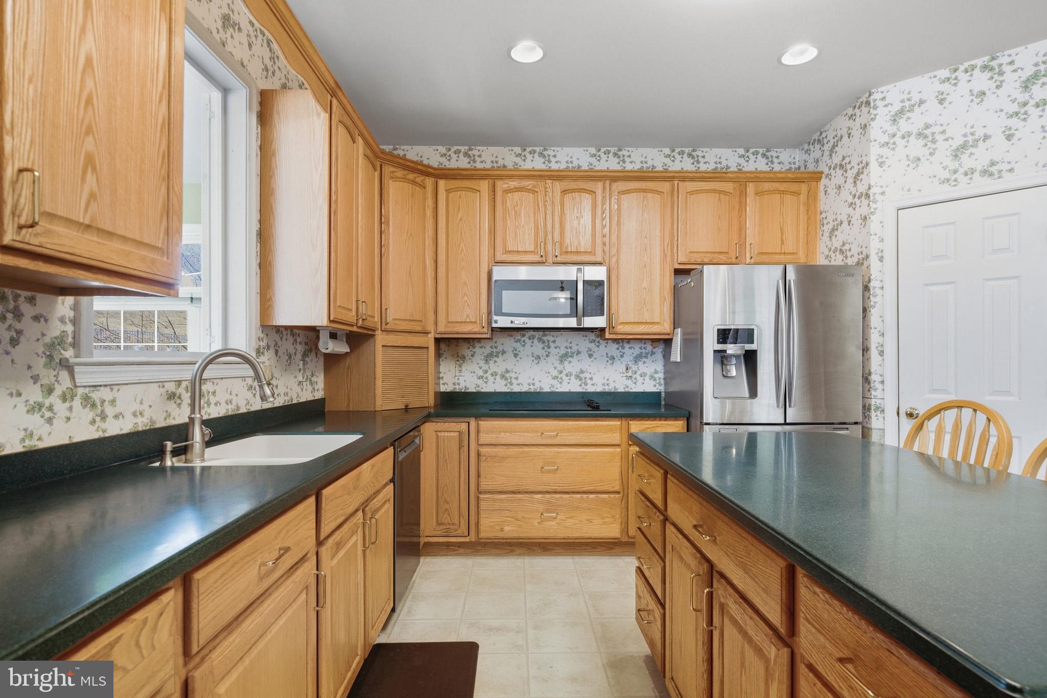 LYONS CREEK OVERLOOK - Residential