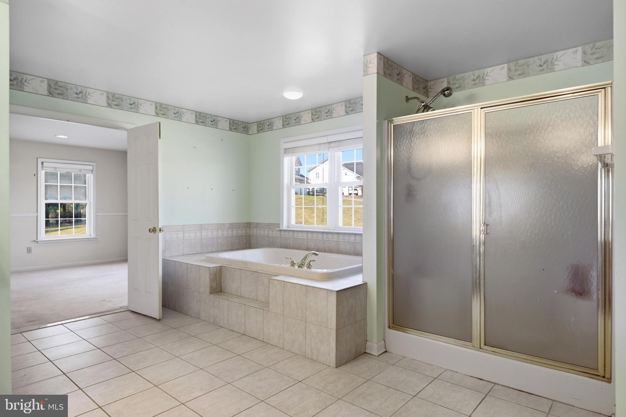 LYONS CREEK OVERLOOK - Residential