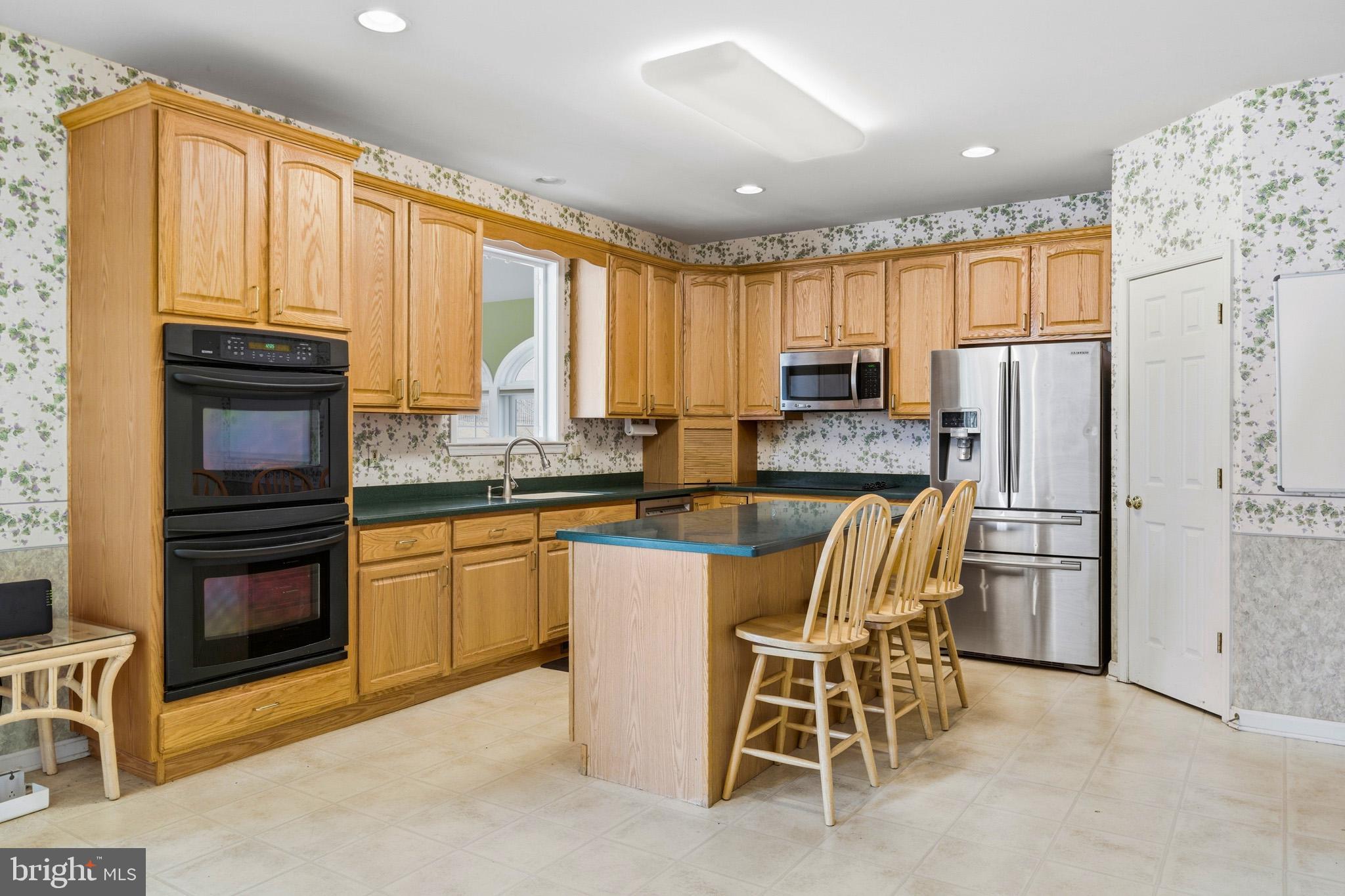 LYONS CREEK OVERLOOK - Residential