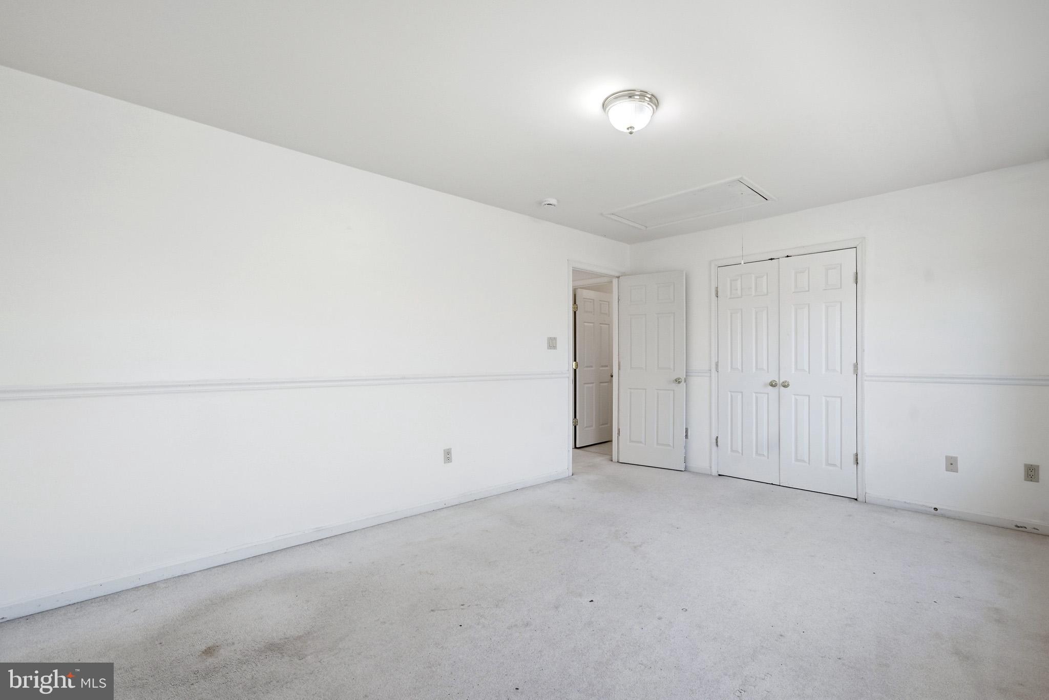 LYONS CREEK OVERLOOK - Residential