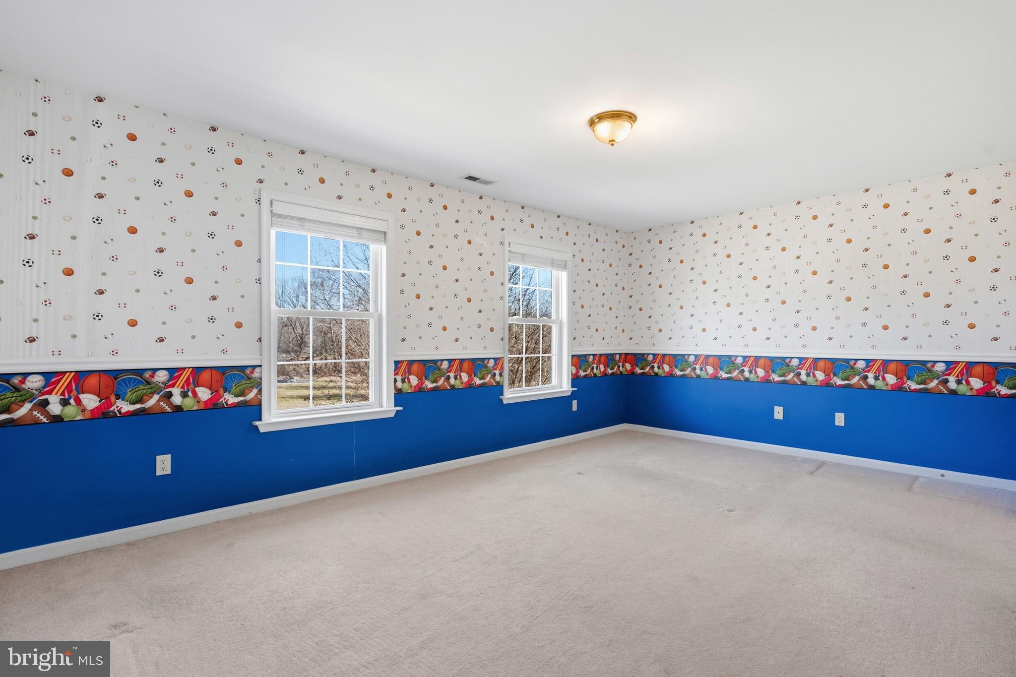 LYONS CREEK OVERLOOK - Residential