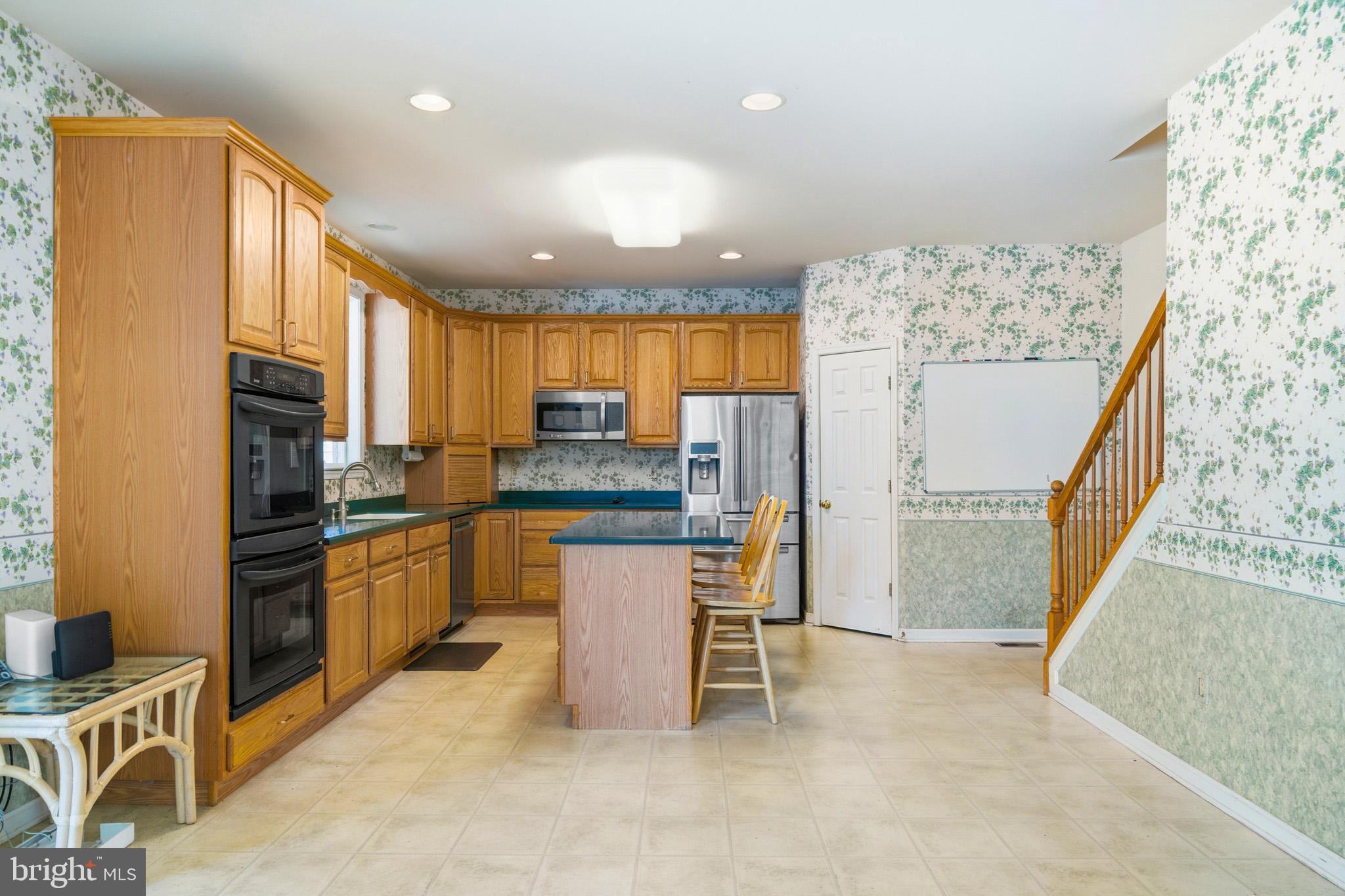 LYONS CREEK OVERLOOK - Residential