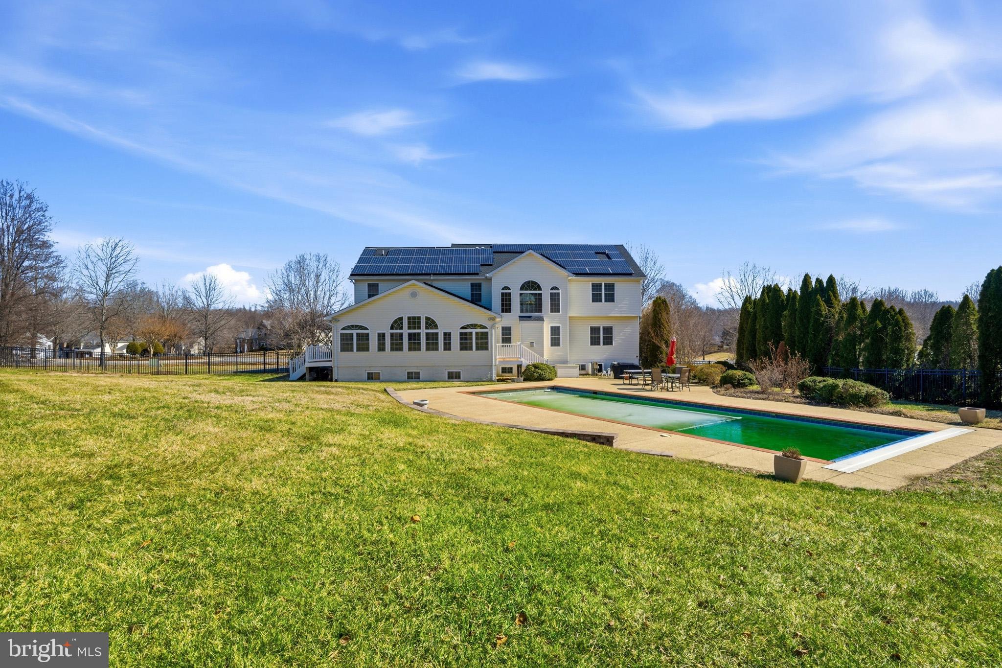 LYONS CREEK OVERLOOK - Residential