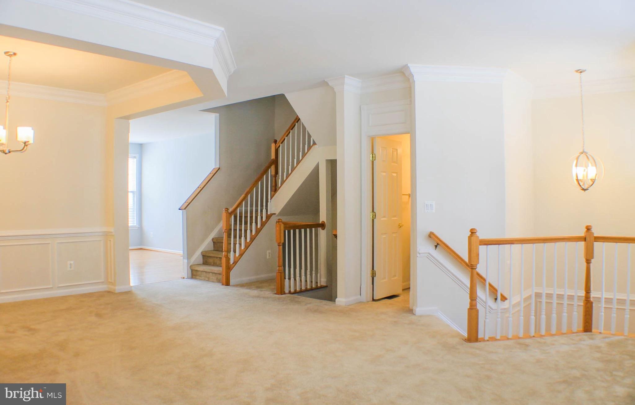 ASHBURN VILLAGE - Residential Lease