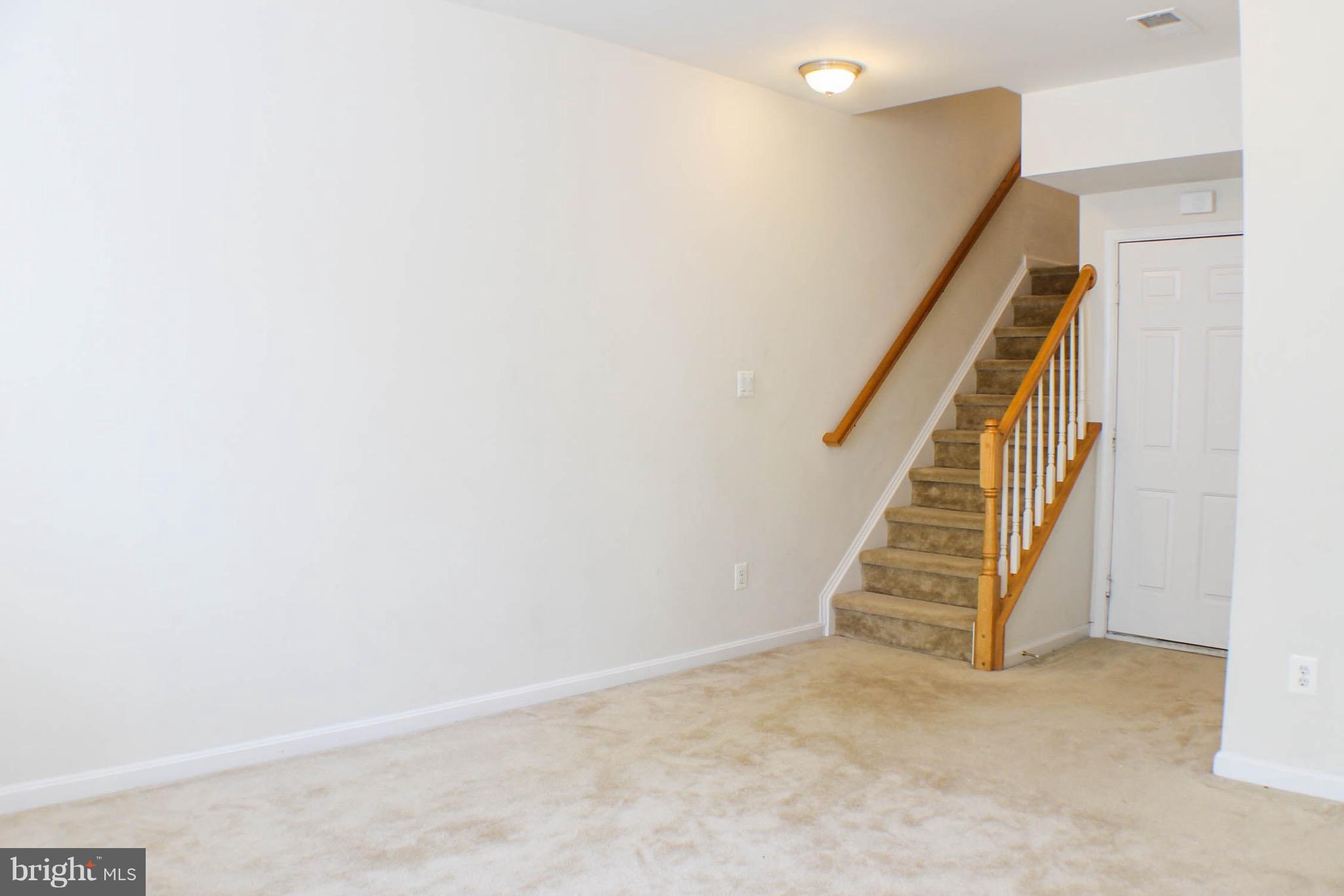 ASHBURN VILLAGE - Residential Lease