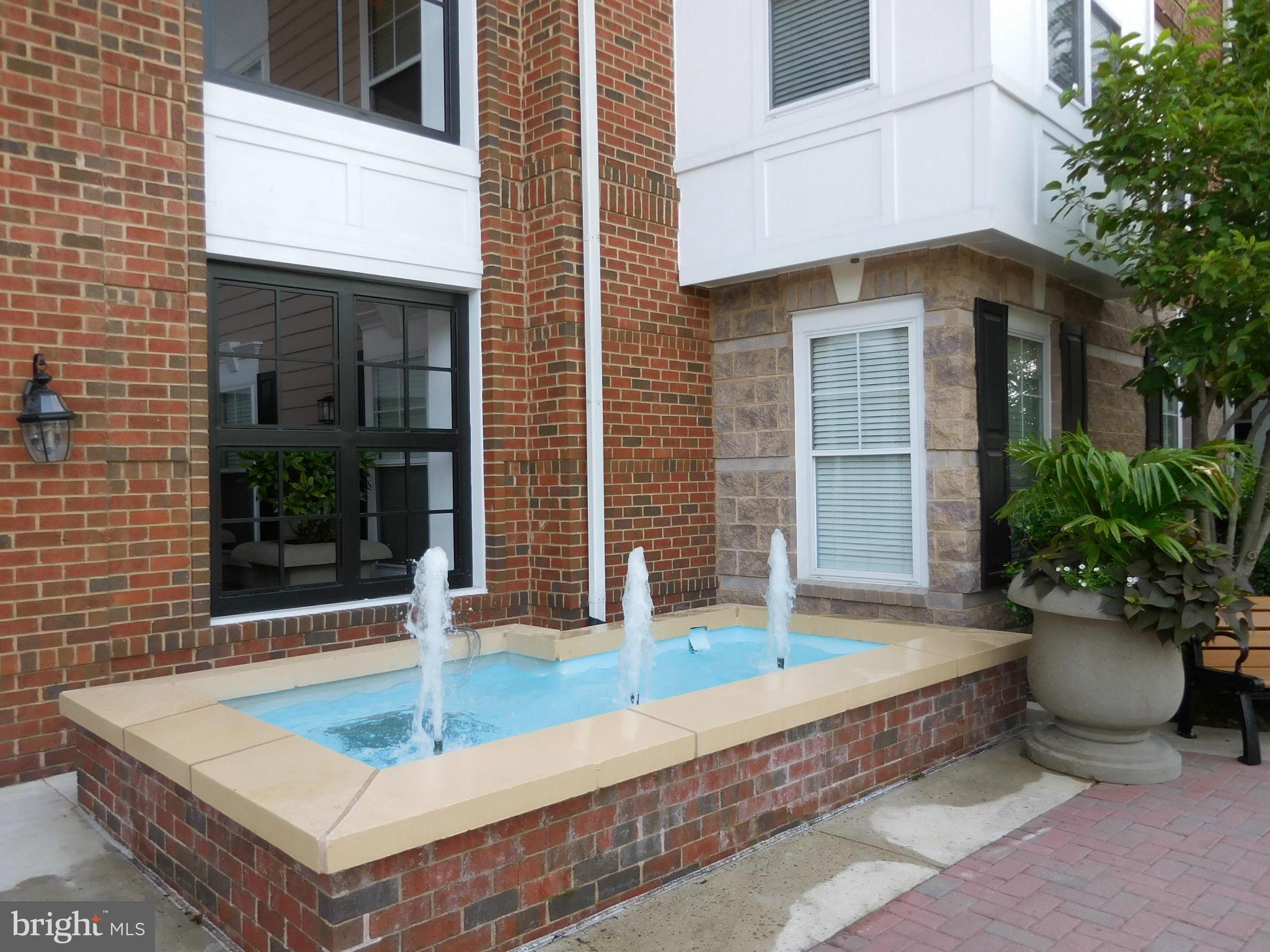 FITZ AT ROCKVILLE TOWN C - Residential Lease