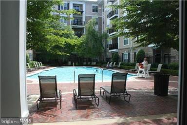 FITZ AT ROCKVILLE TOWN C - Residential Lease