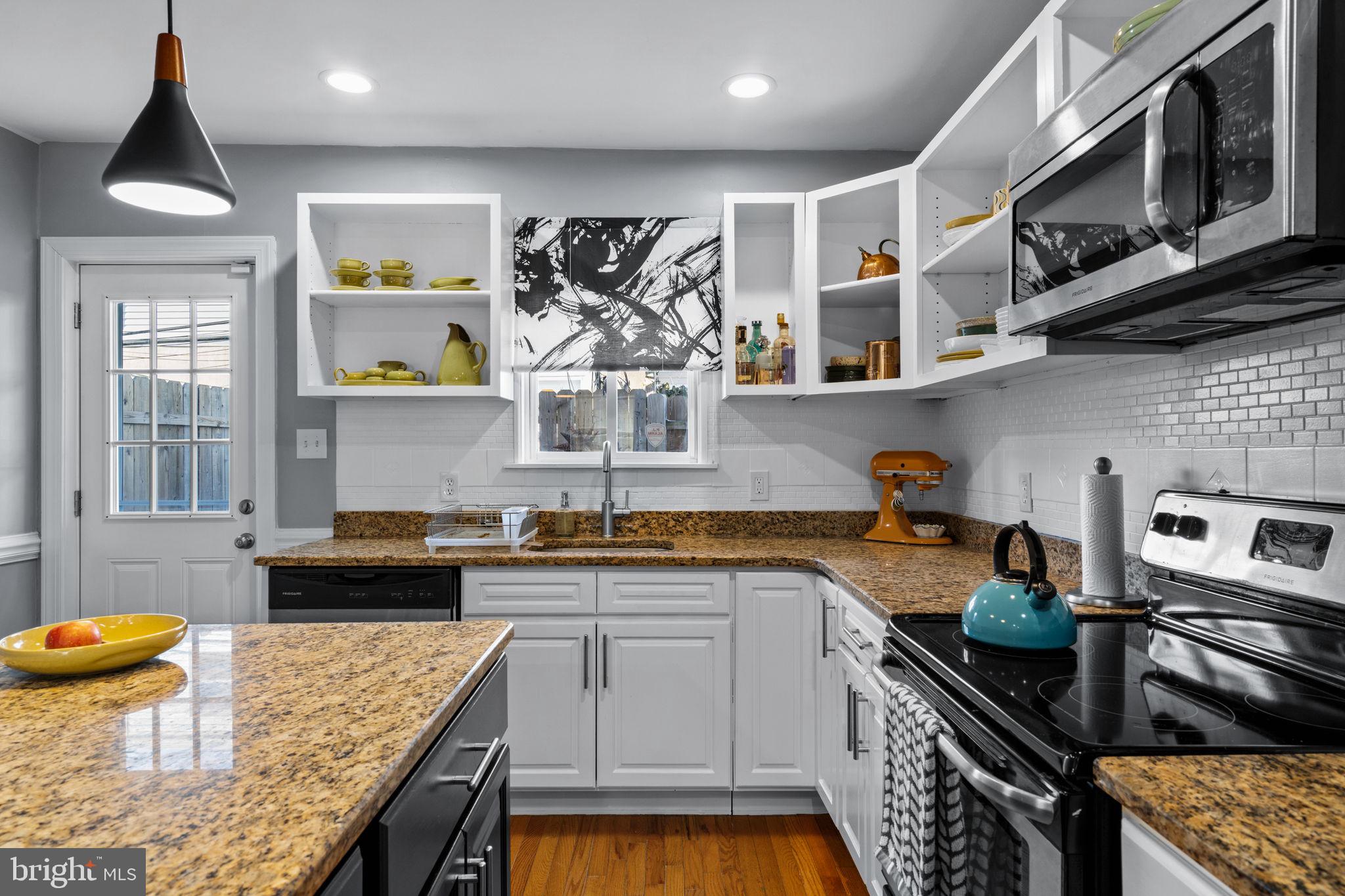 POINT BREEZE - Residential