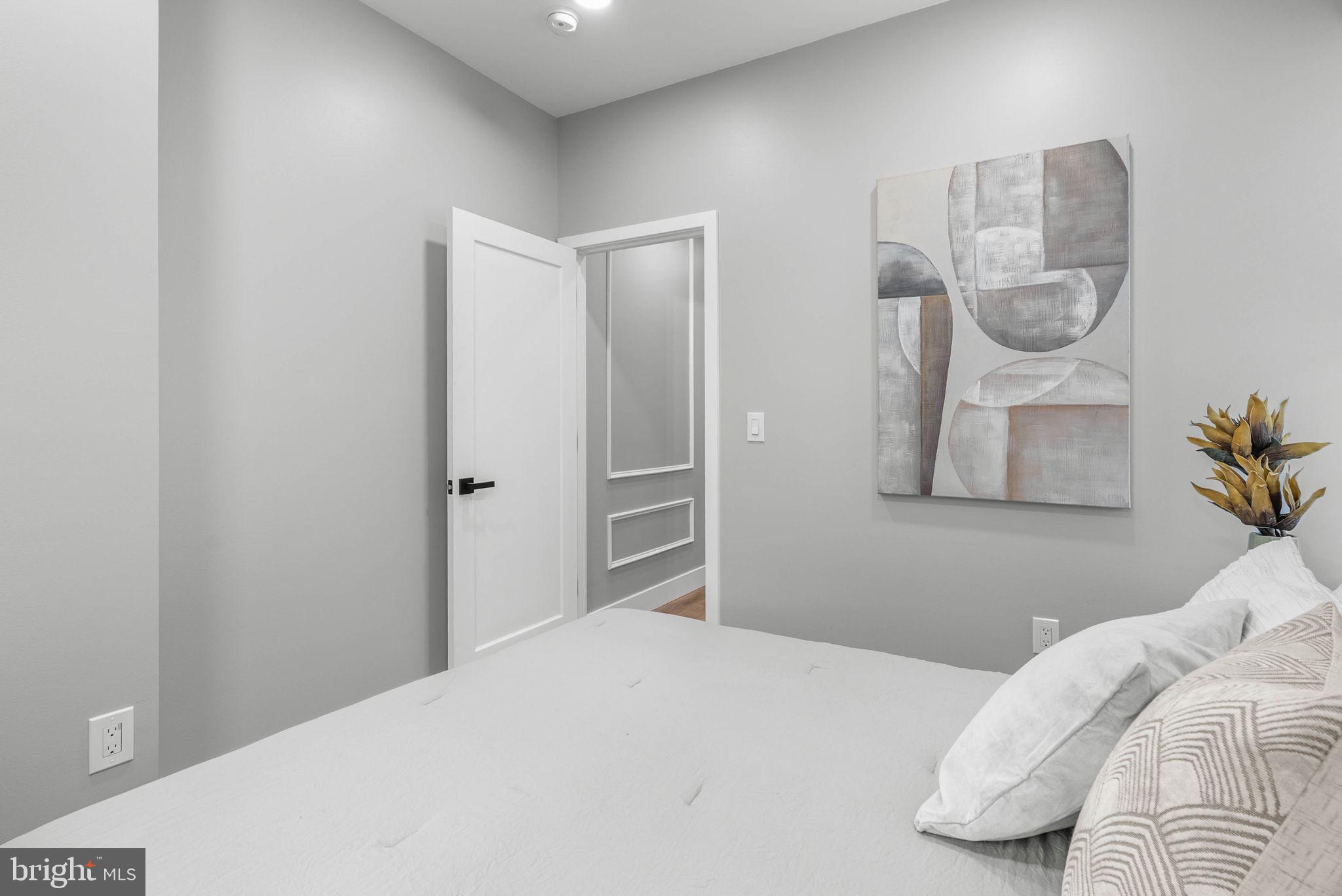 EAST FALLS - Residential