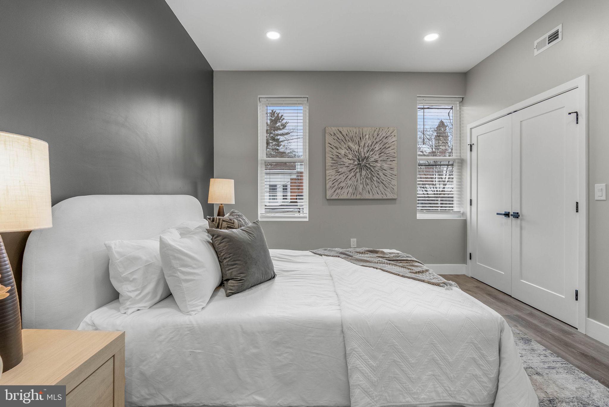 EAST FALLS - Residential