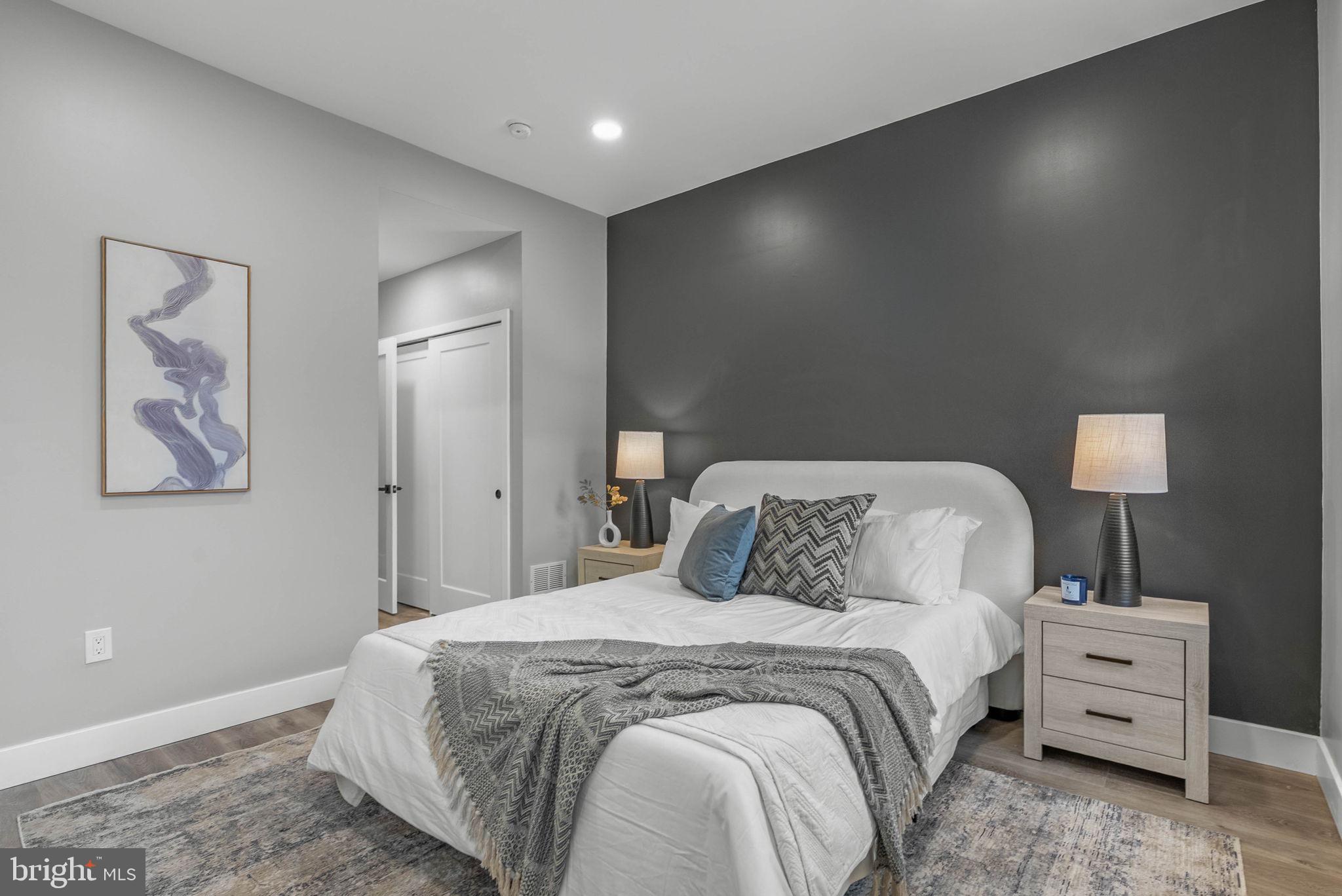 EAST FALLS - Residential