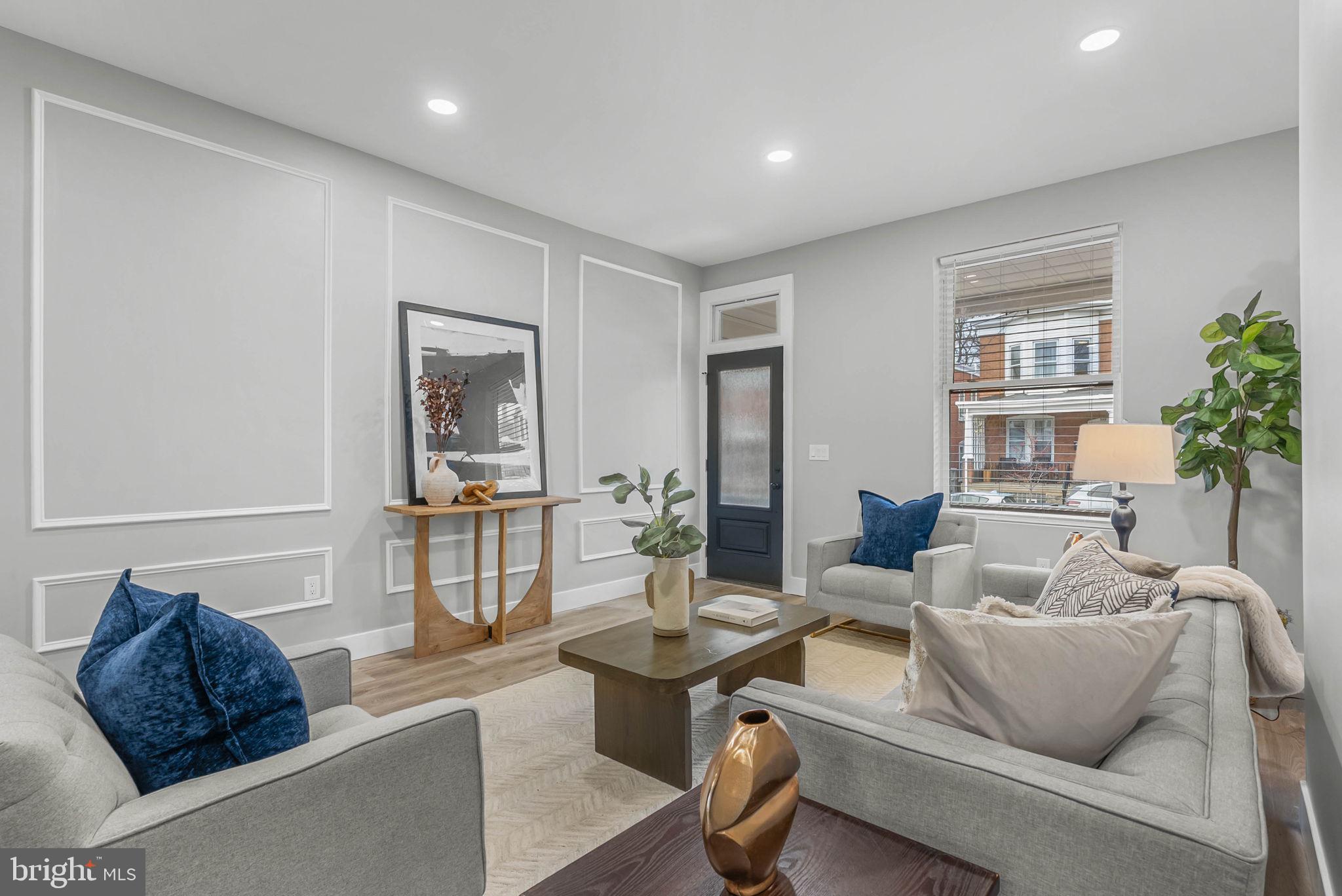 EAST FALLS - Residential