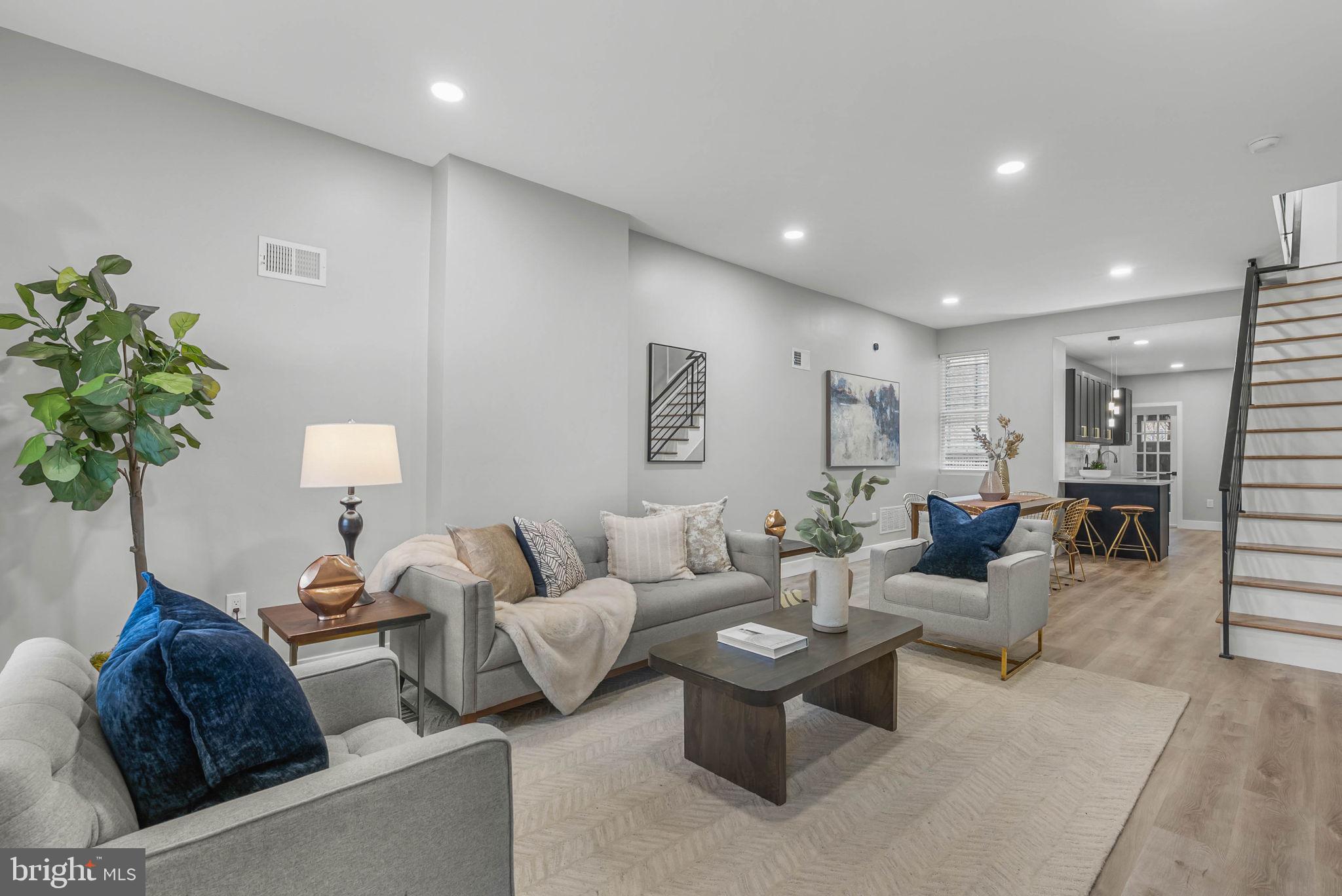 EAST FALLS - Residential