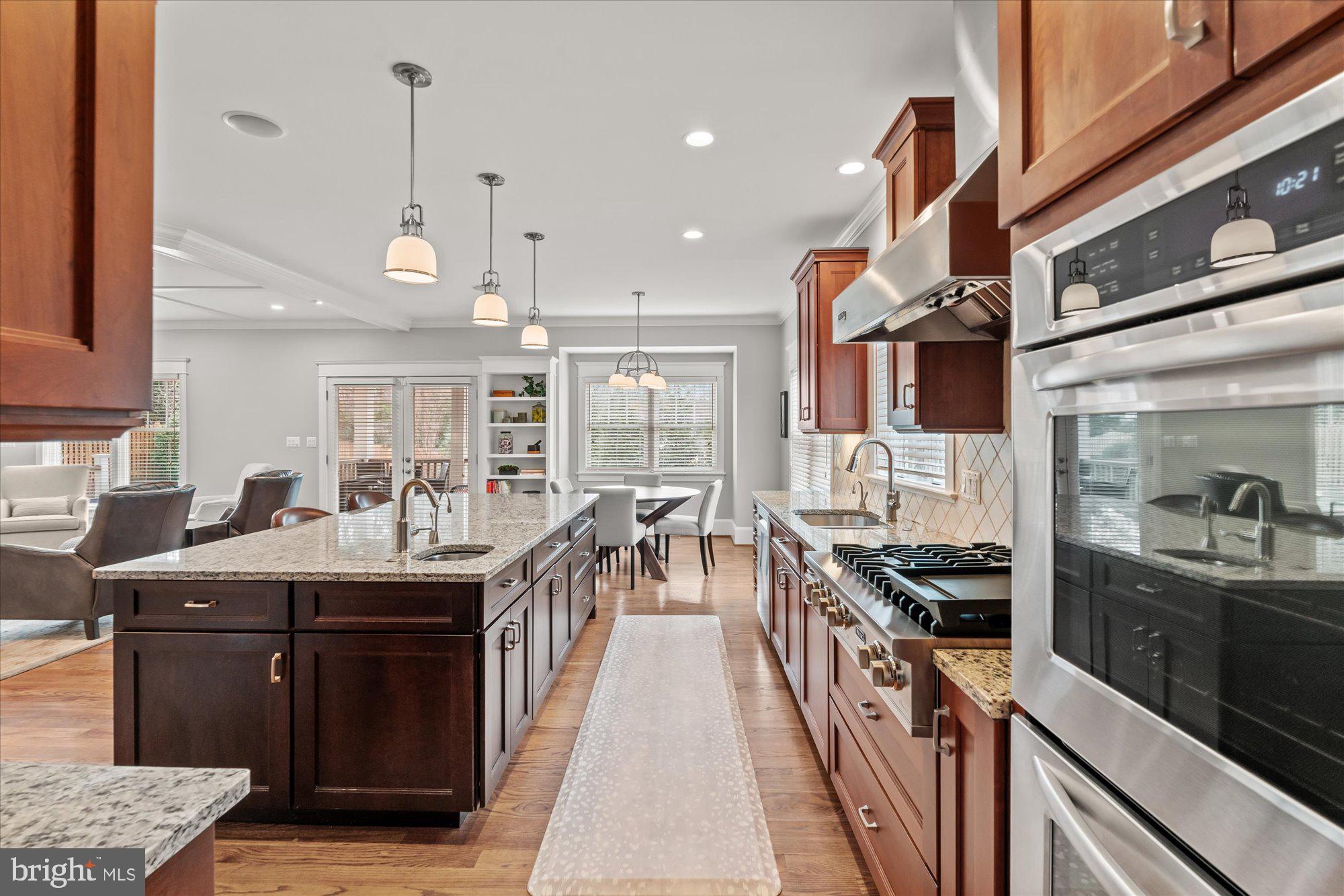 BROYHILL HILLS - Residential