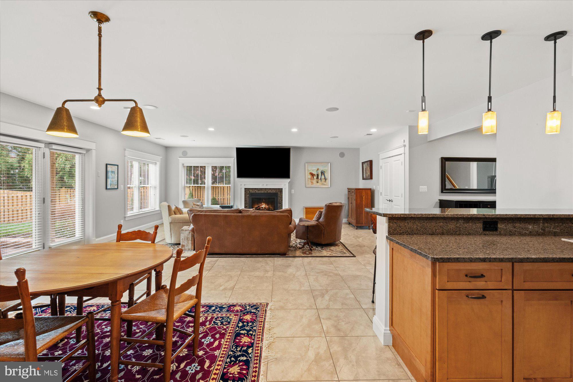 BROYHILL HILLS - Residential