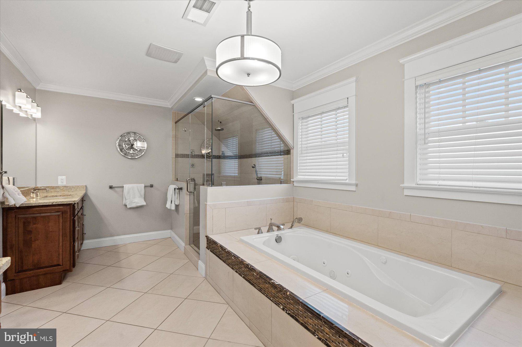 BROYHILL HILLS - Residential