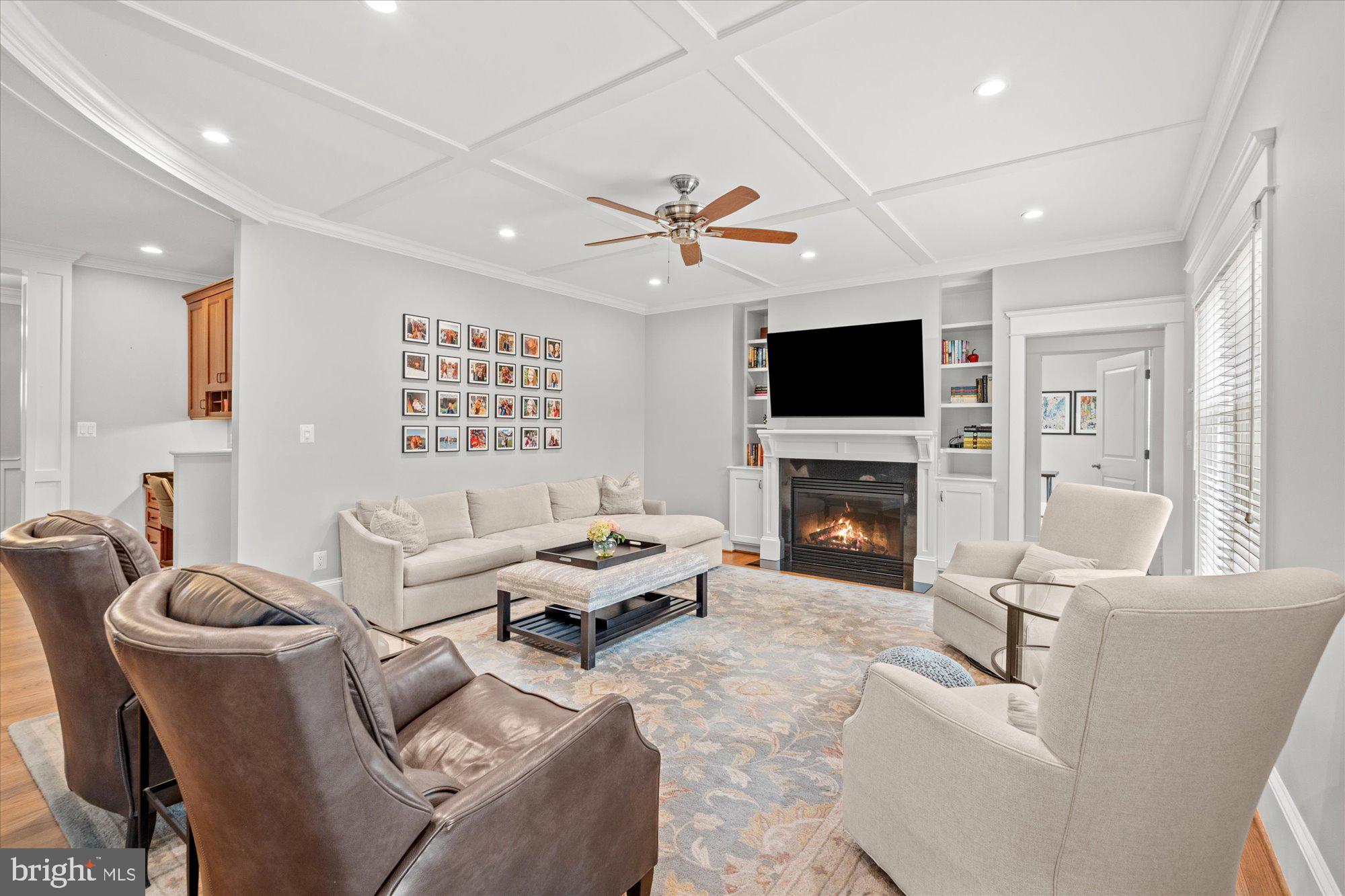 BROYHILL HILLS - Residential