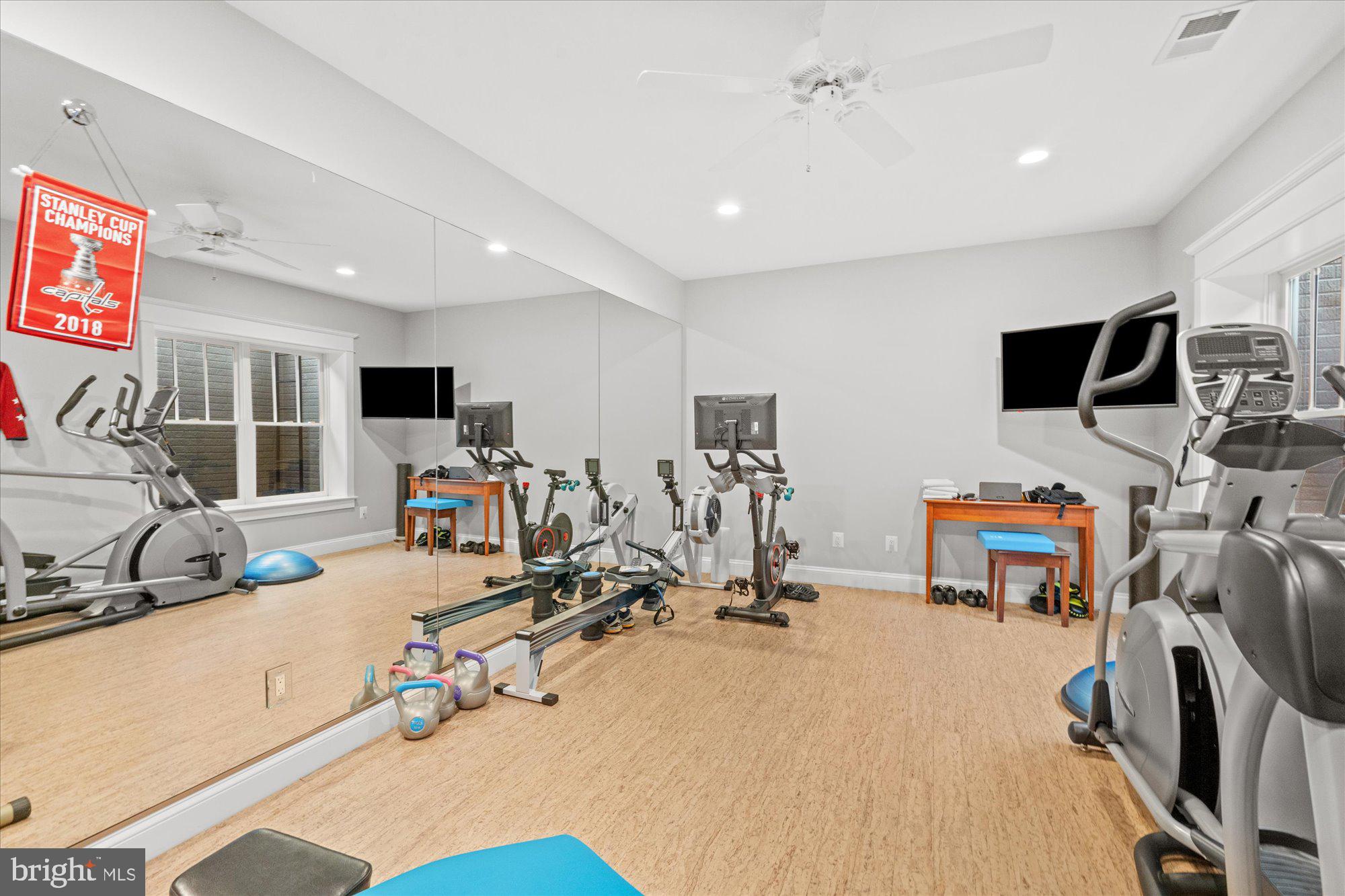 BROYHILL HILLS - Residential