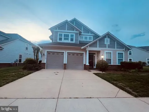 3135 Floating Leaf Lane, Waldorf, MD MLS: MDCH2042544