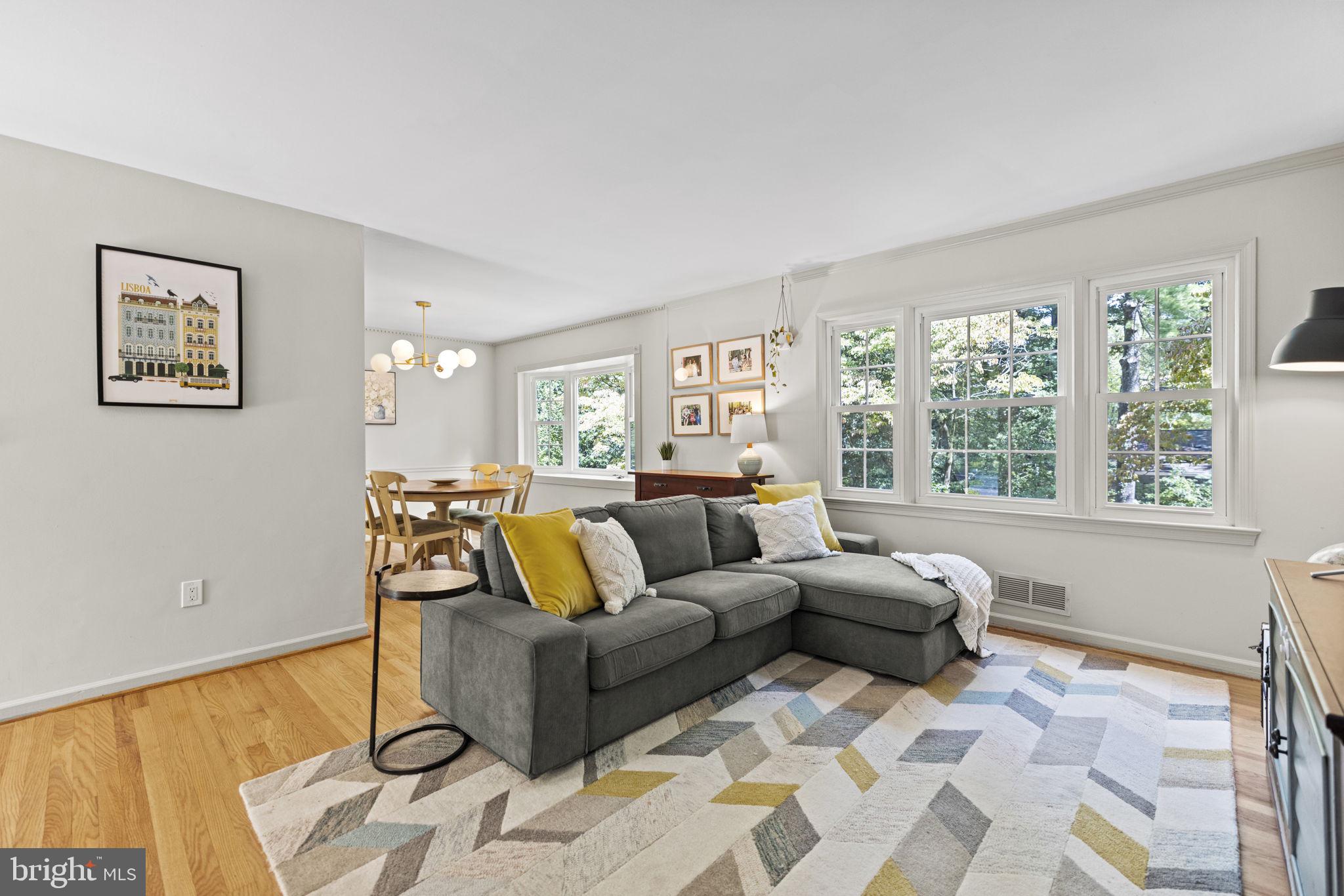 WOODLEY GARDENS COOP - Residential