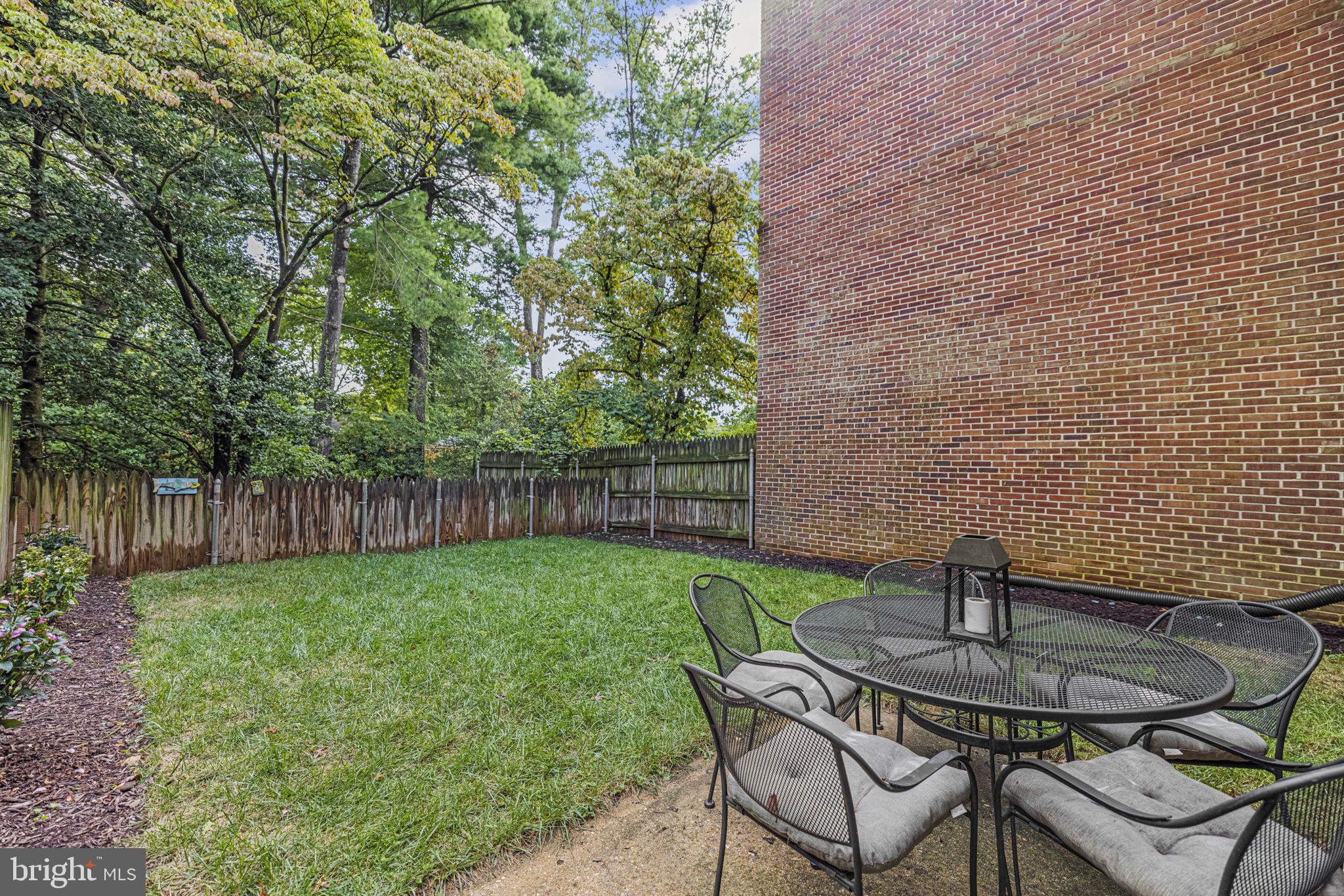 WOODLEY GARDENS COOP - Residential