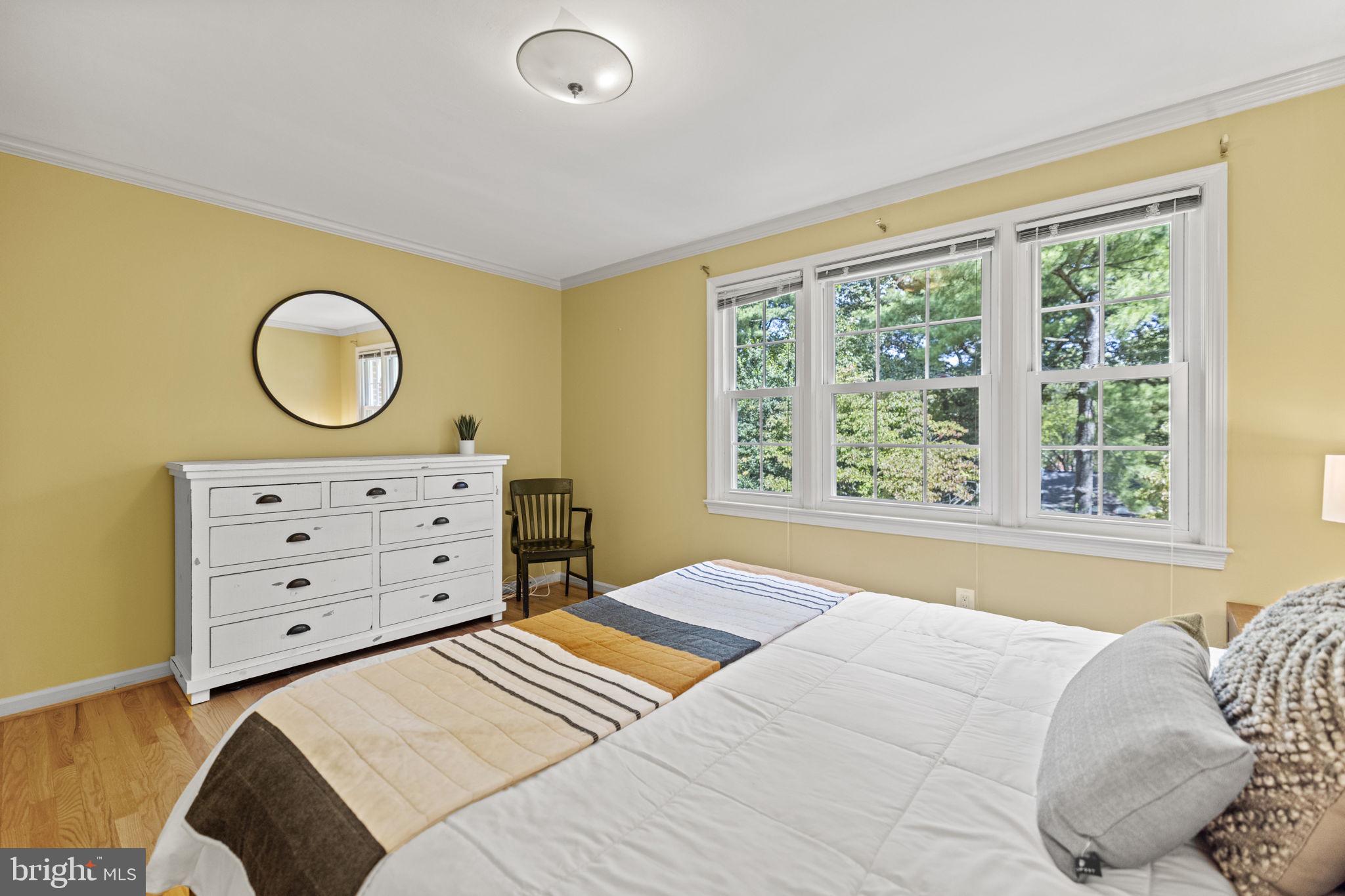 WOODLEY GARDENS COOP - Residential