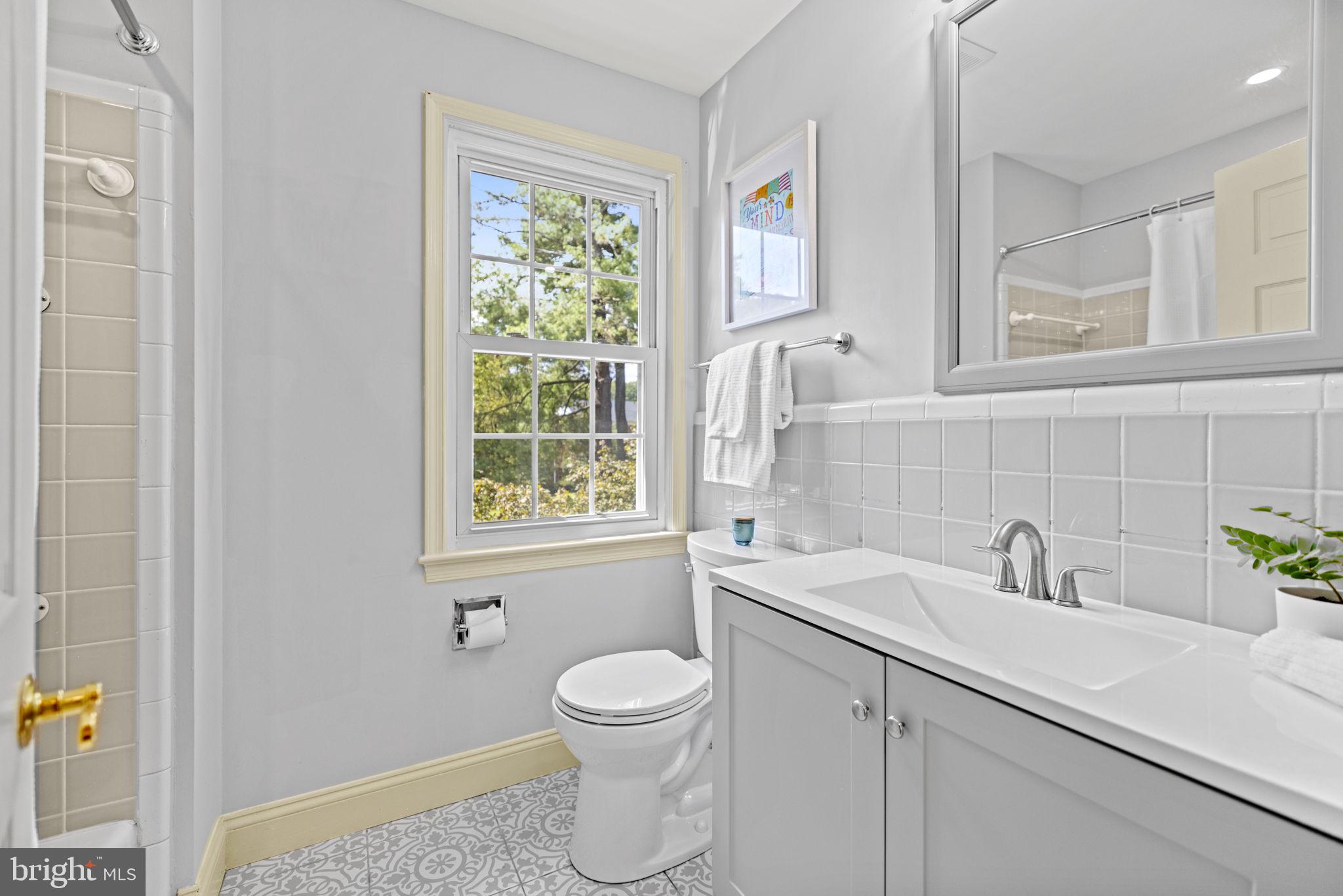 WOODLEY GARDENS COOP - Residential