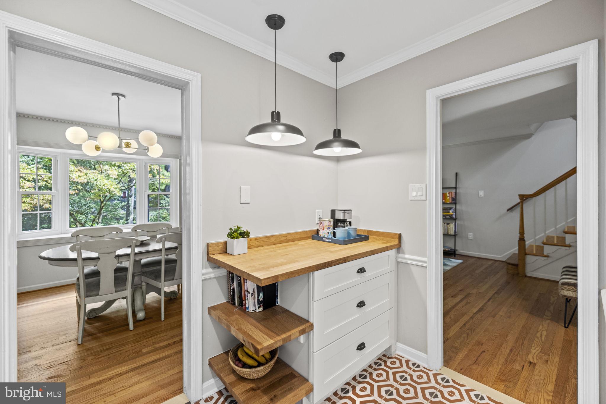 WOODLEY GARDENS COOP - Residential