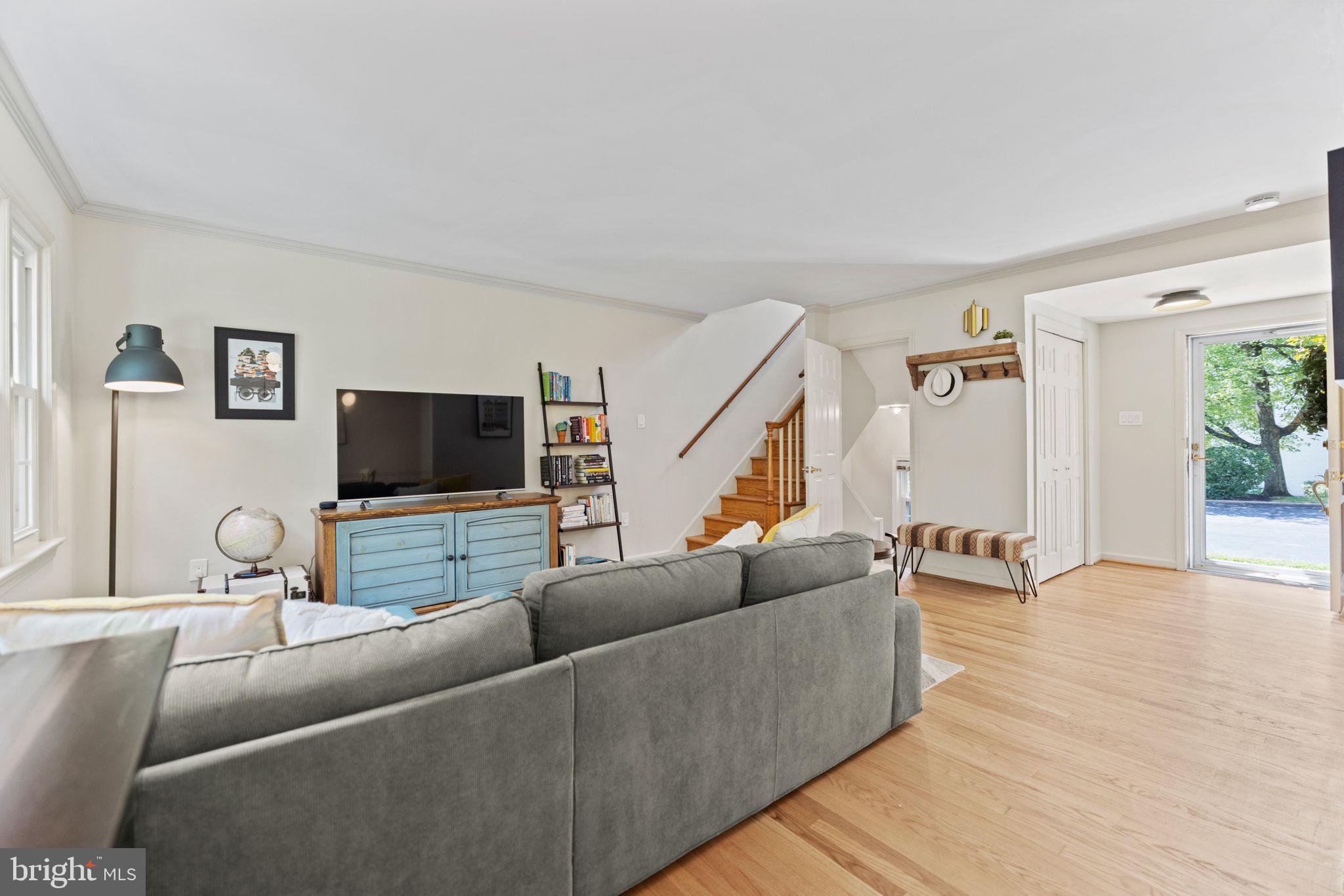 WOODLEY GARDENS COOP - Residential