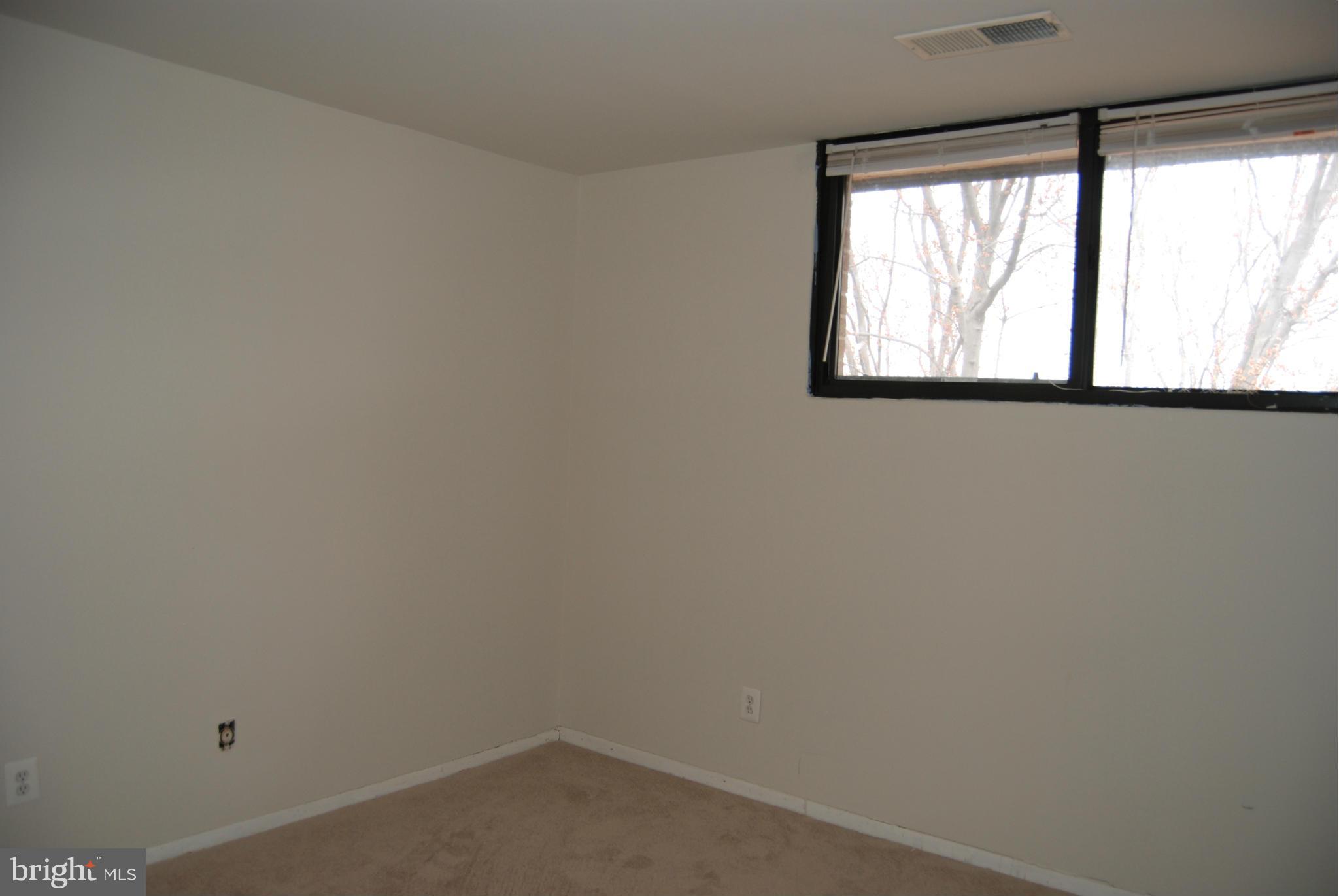 SAXONY SQUARE - Residential