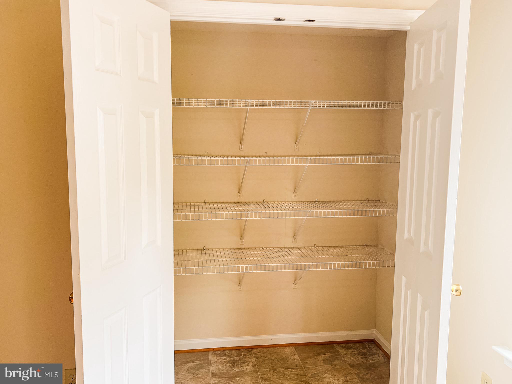 CAPTAINS QUARTER CONDOMINIUM - Residential Lease